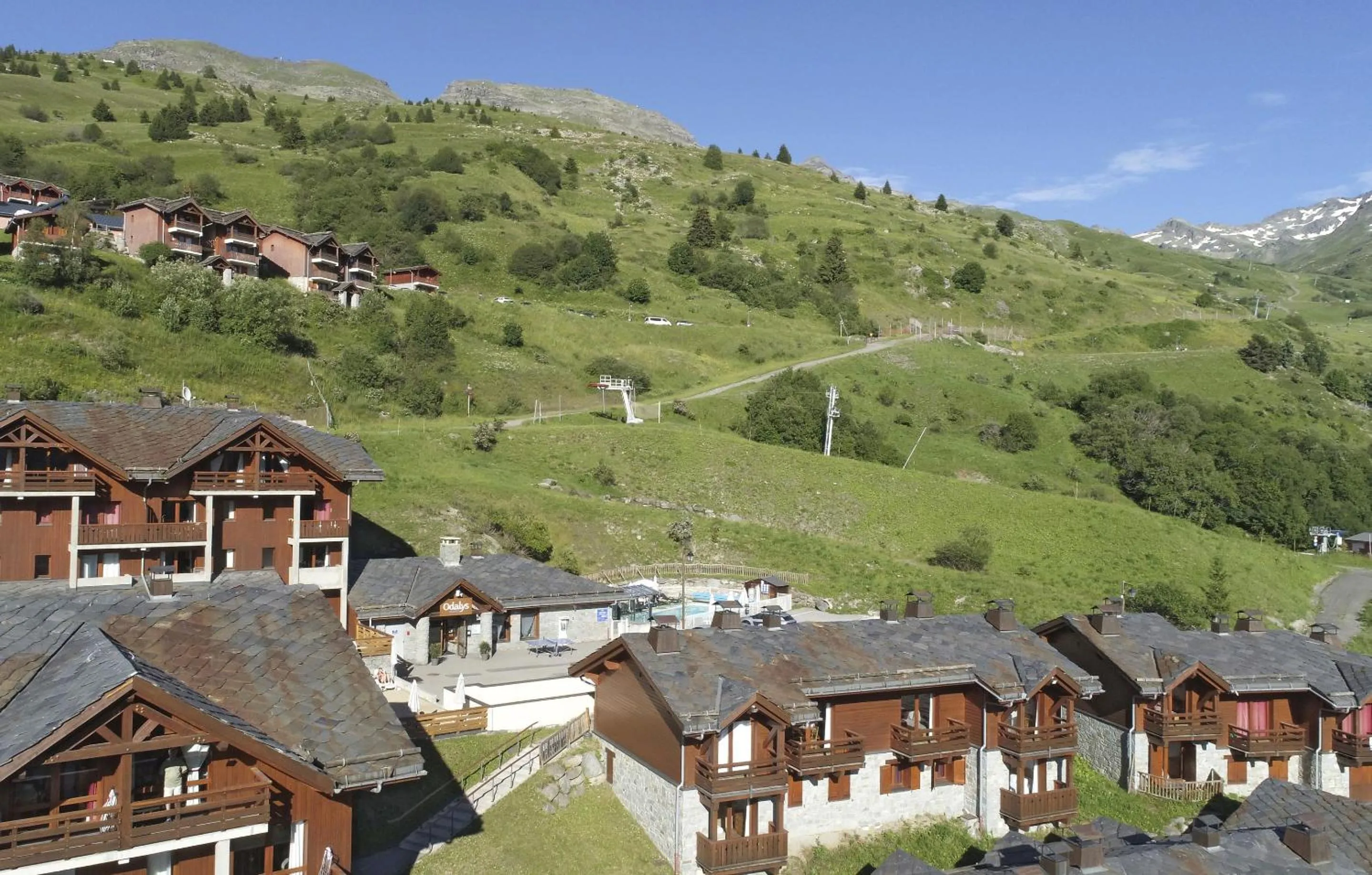 Property building in Résidence Odalys Le Grand Panorama 1