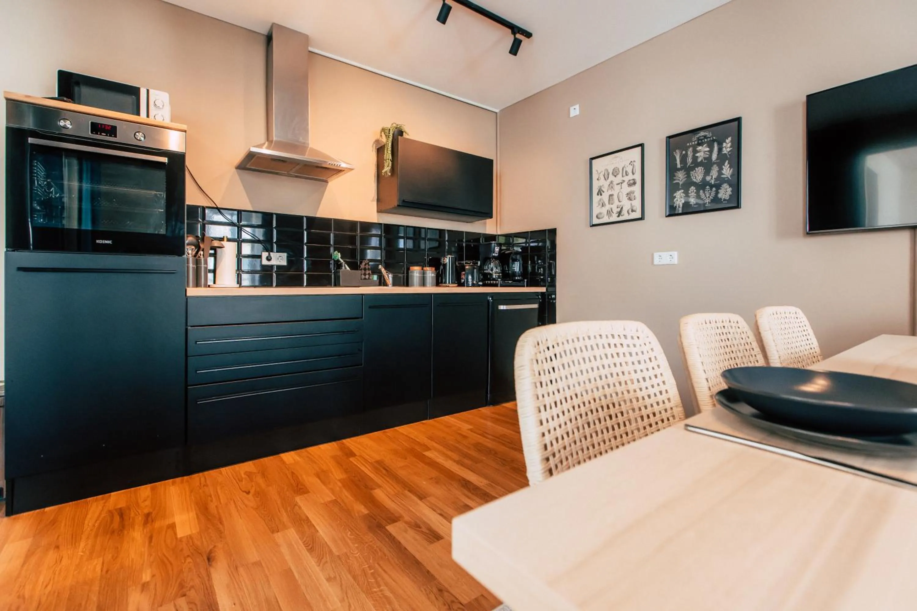 Kitchen or kitchenette in Luga Homes - Stadthaus