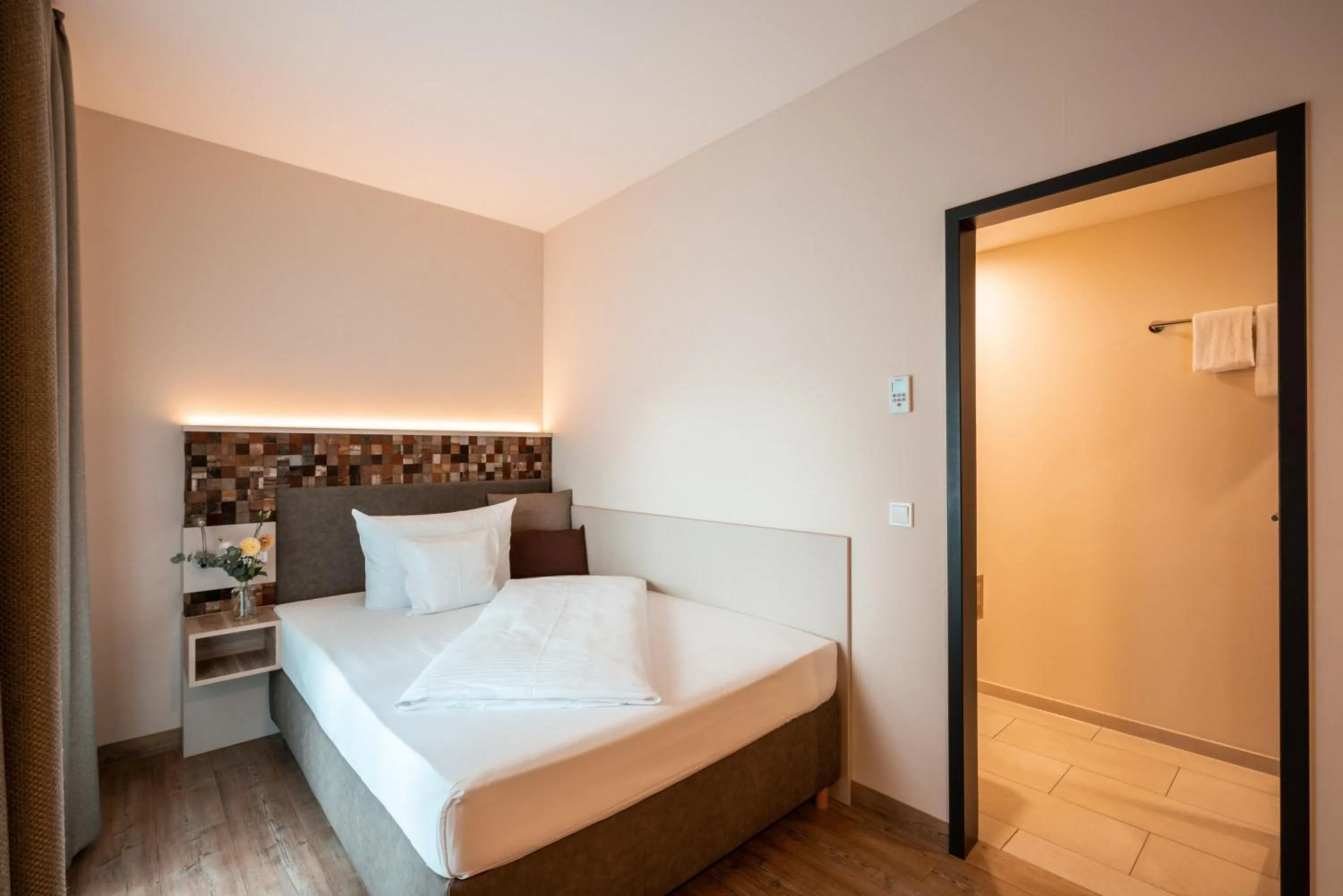 Photo of the whole room, Bed in Weinhotel Wasem