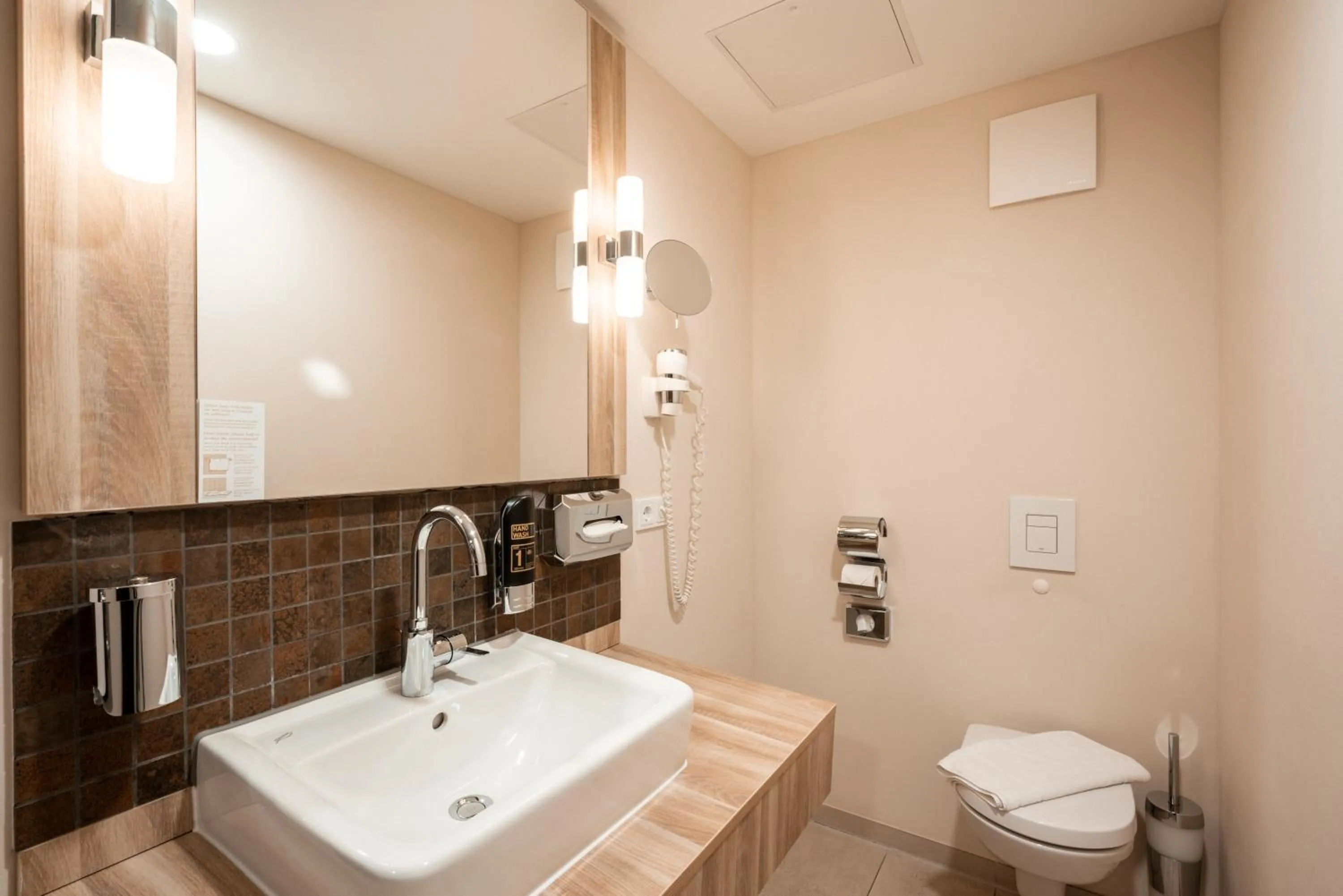 Bathroom in Weinhotel Wasem