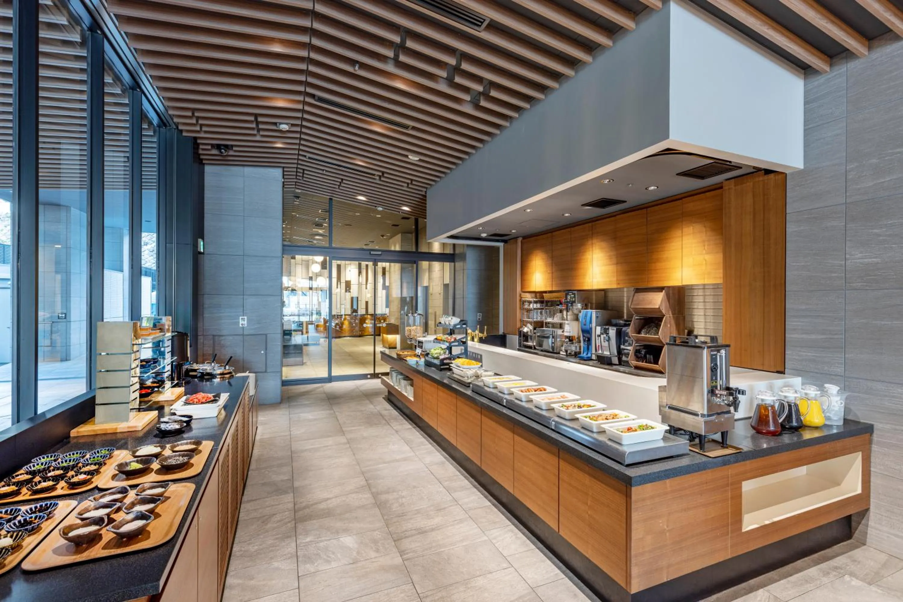 Restaurant/places to eat in Tokyu Stay Takanawa Shinagawa Area