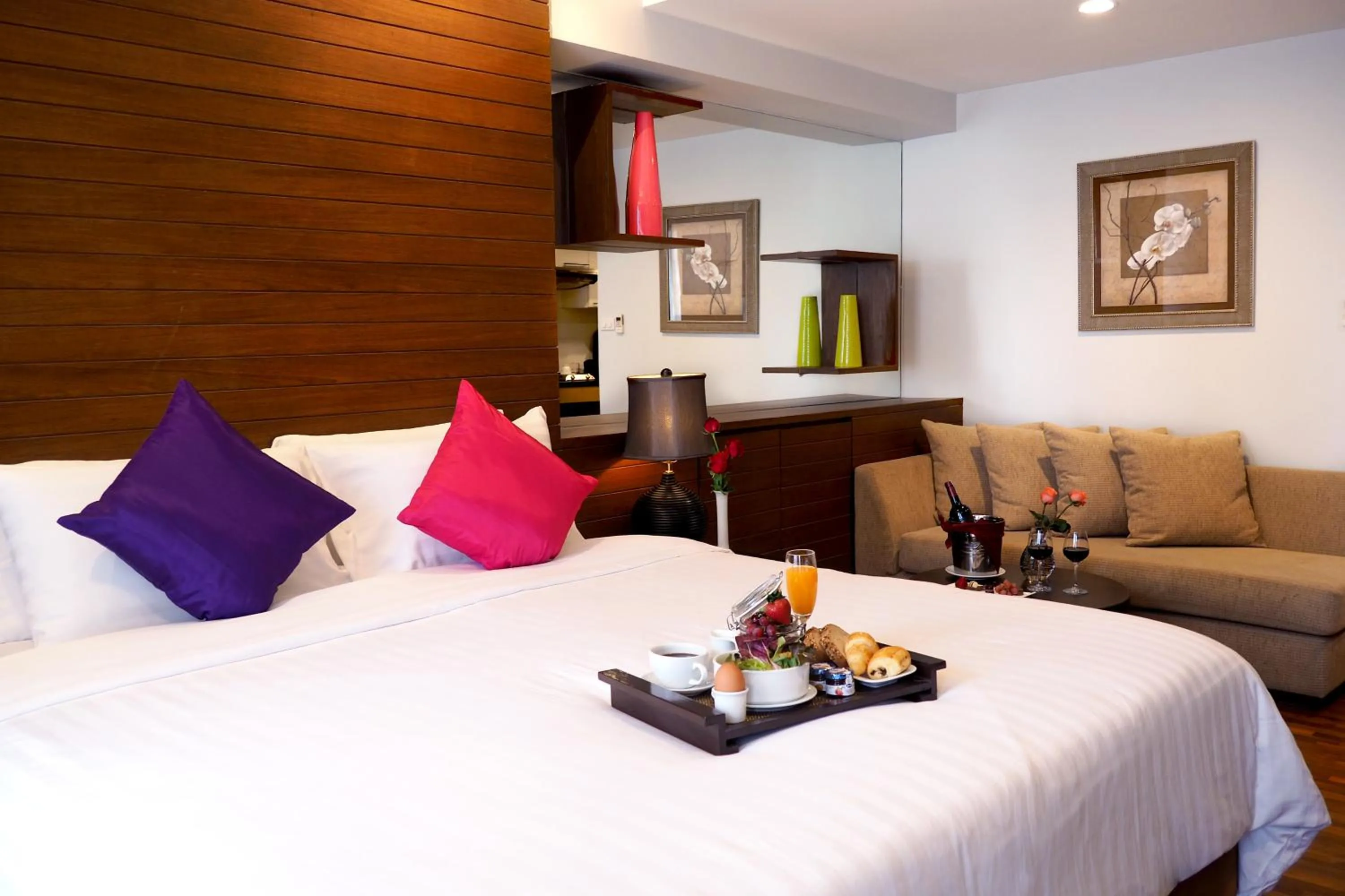 Bedroom, Bed in FuramaXclusive Sathorn, Bangkok