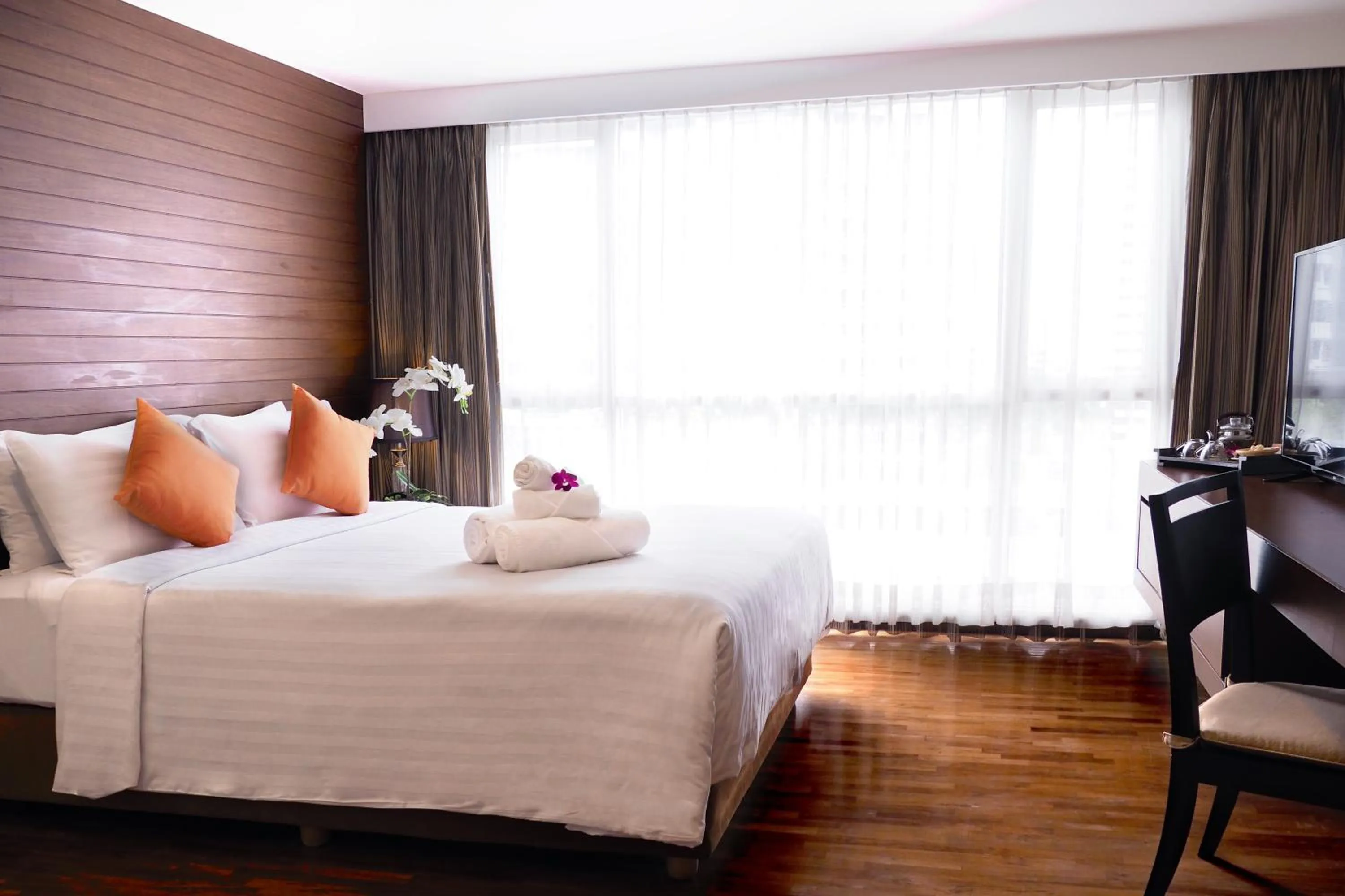 Bed in FuramaXclusive Sathorn, Bangkok