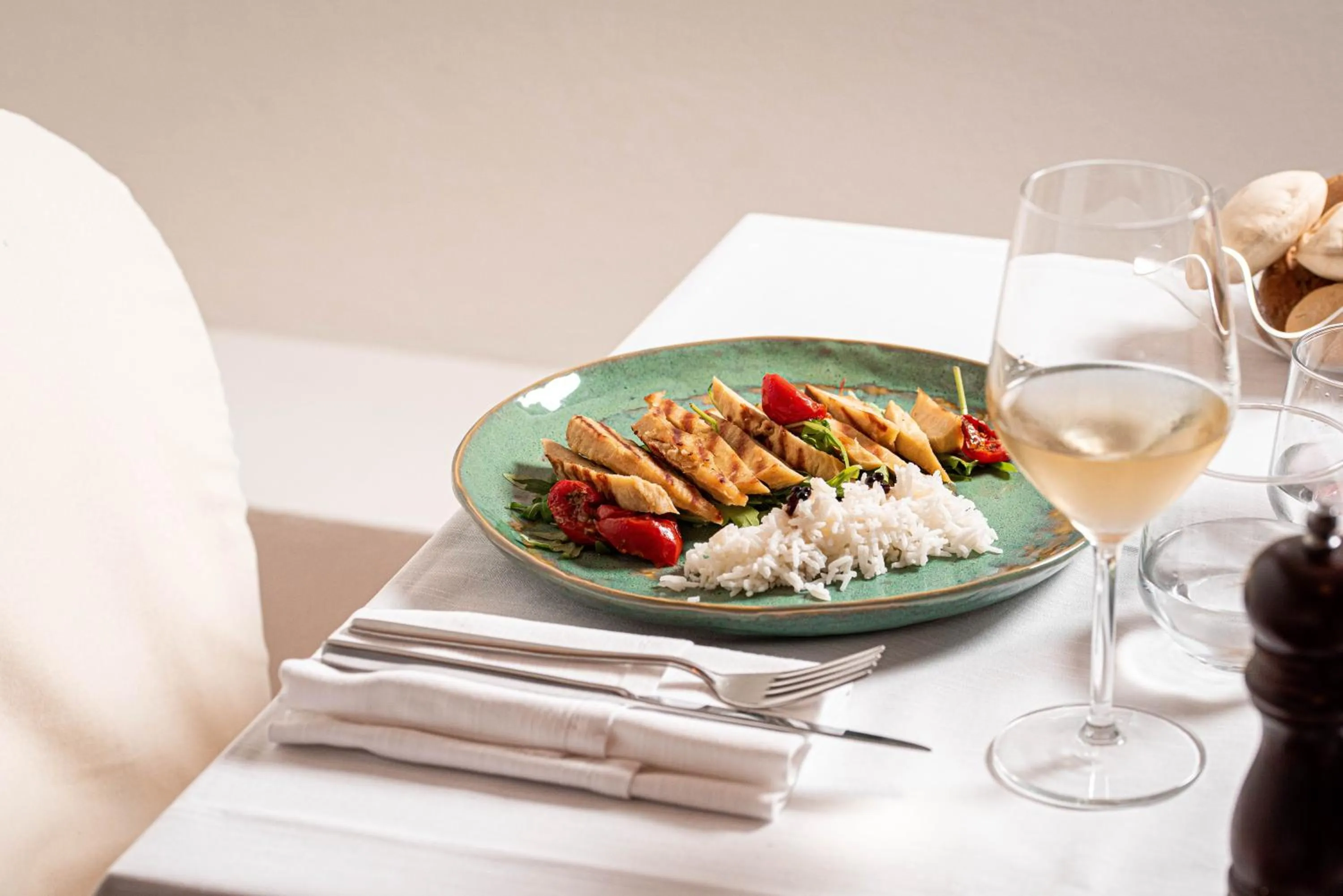 Restaurant/places to eat in Phi Hotel Canalgrande