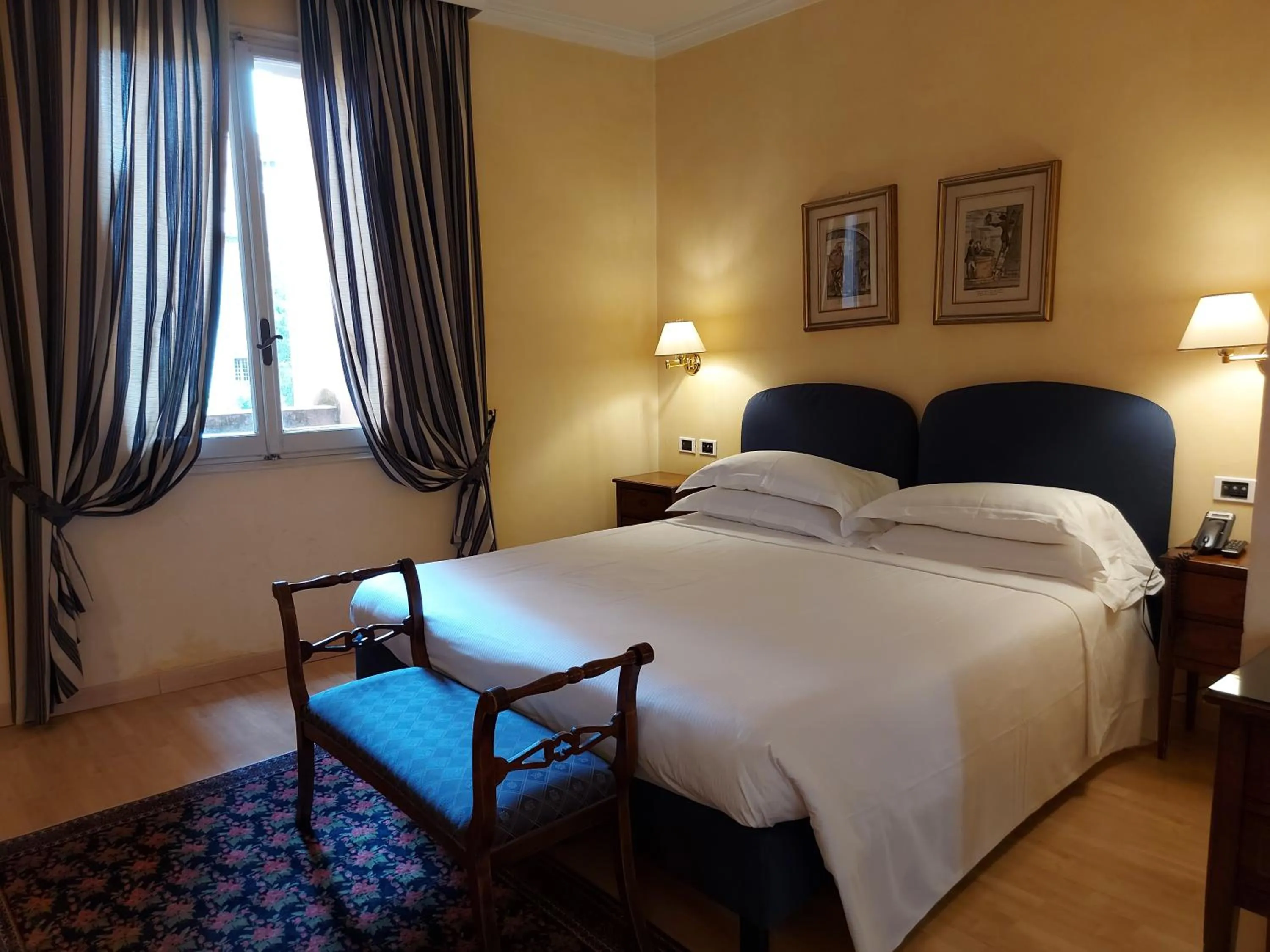 Bedroom, Bed in Phi Hotel Canalgrande