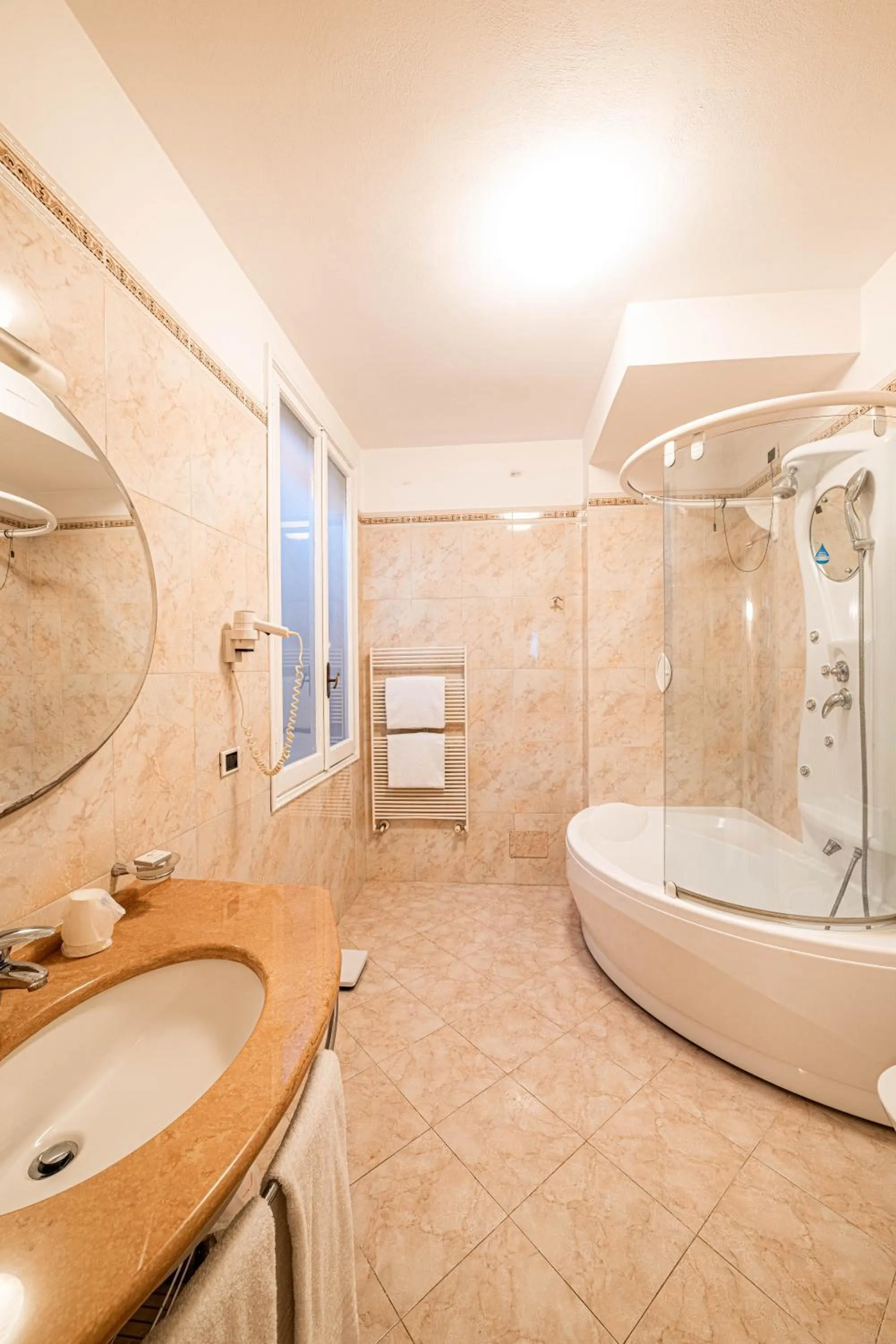 Bathroom in Phi Hotel Canalgrande