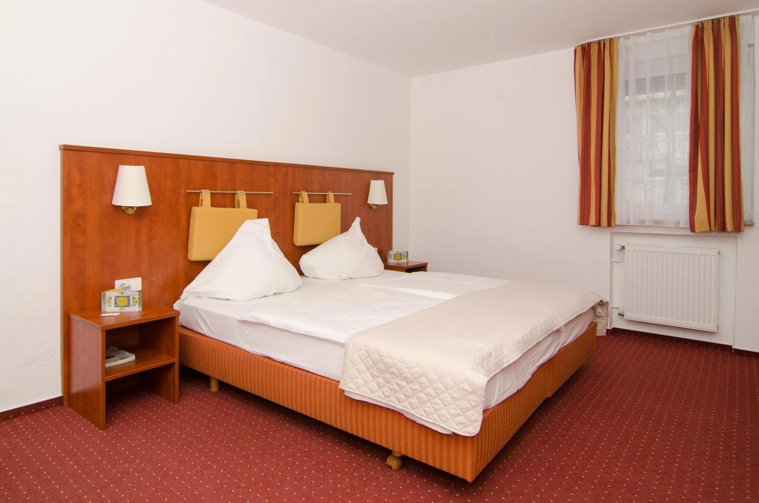 Bed in Hotel -Restaurant Taormina