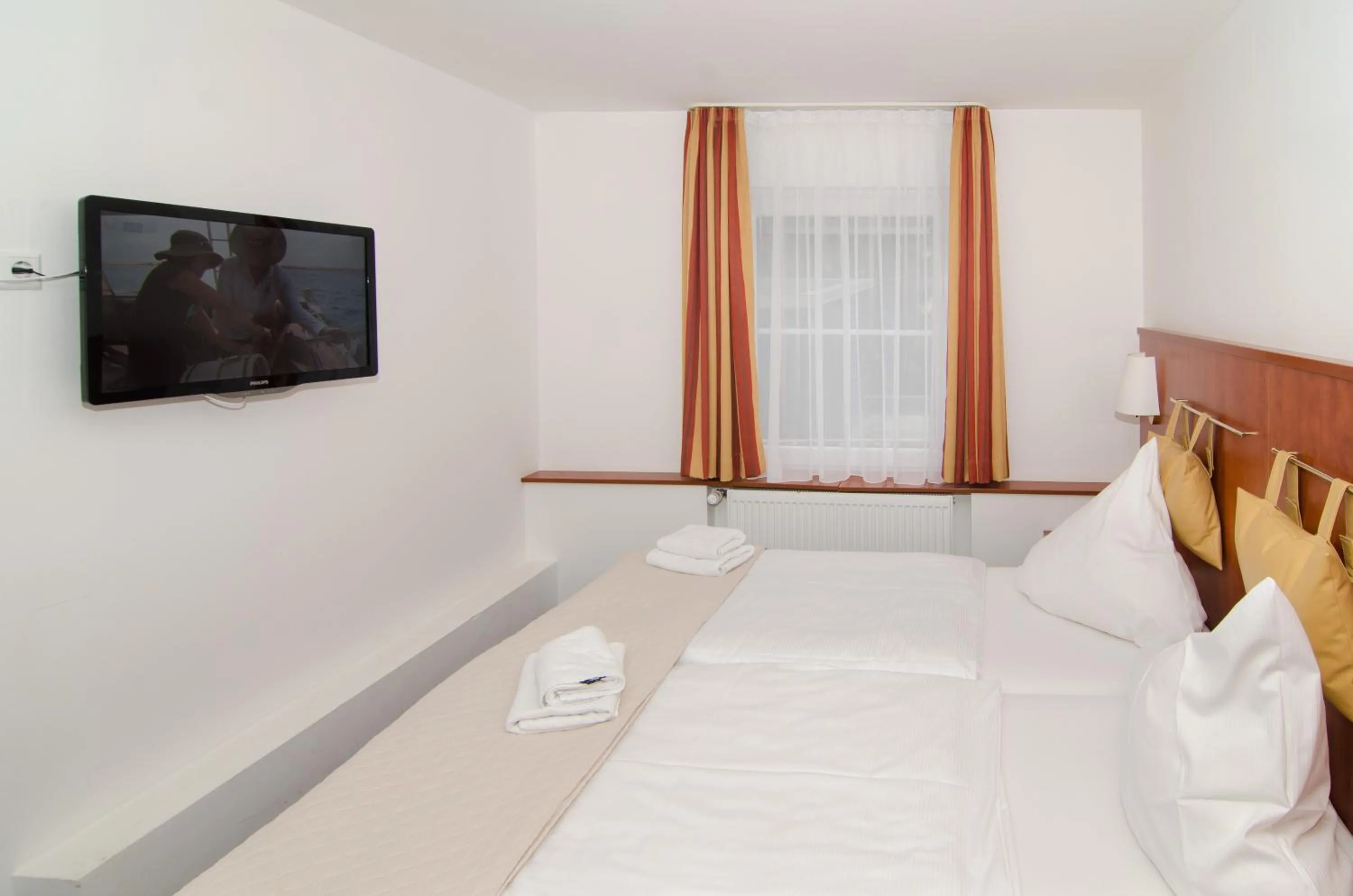 Bed in Hotel -Restaurant Taormina