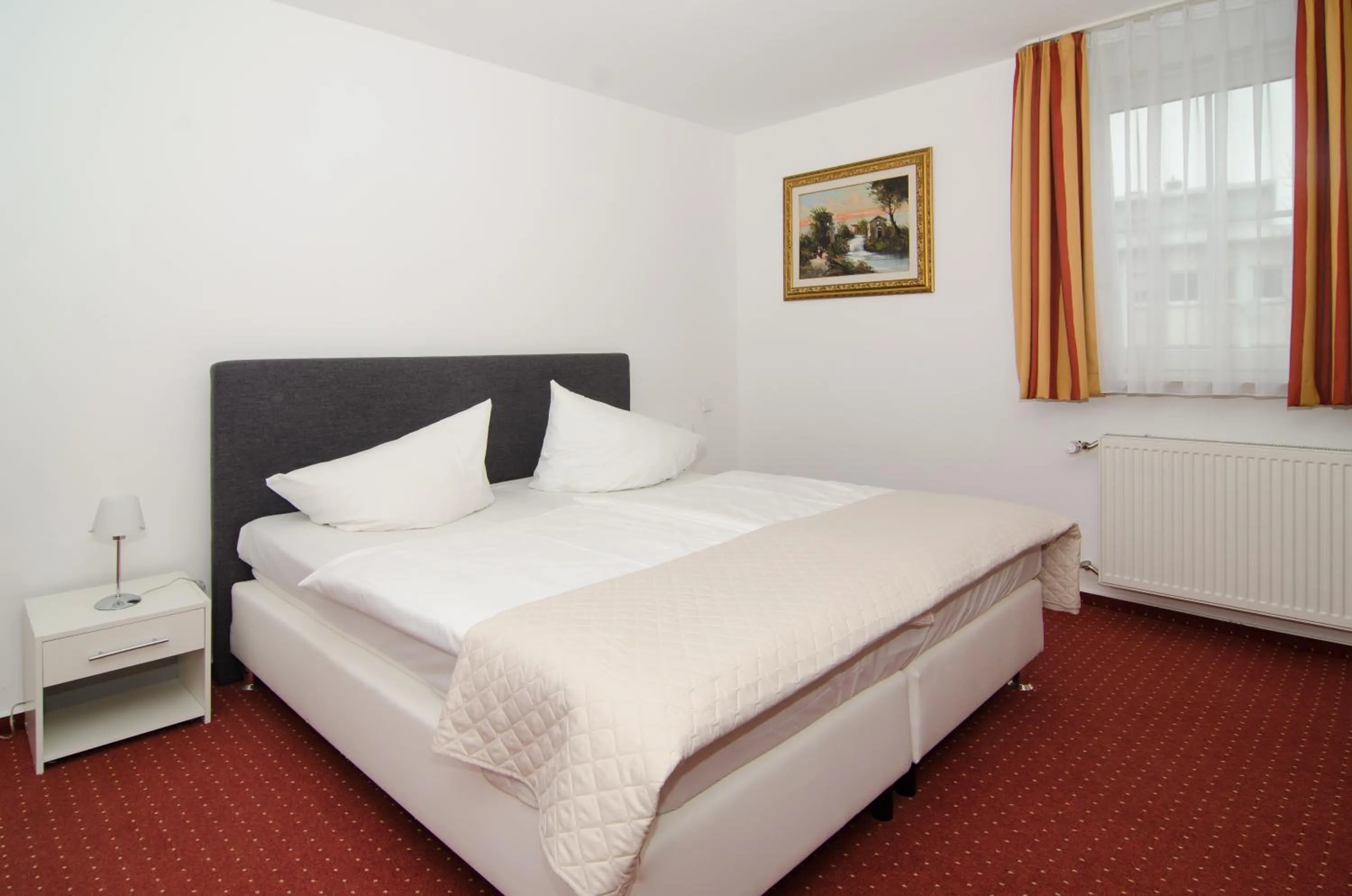 Bed in Hotel -Restaurant Taormina