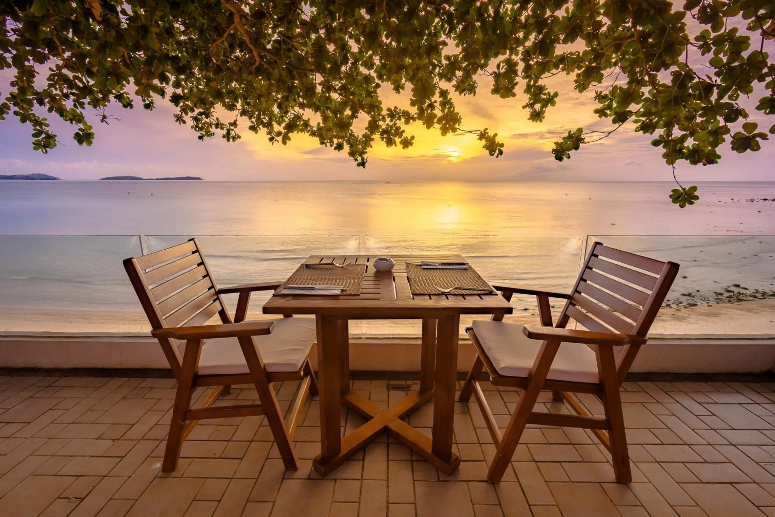 Area and facilities in Impiana Beachfront Resort Chaweng Noi, Koh Samui