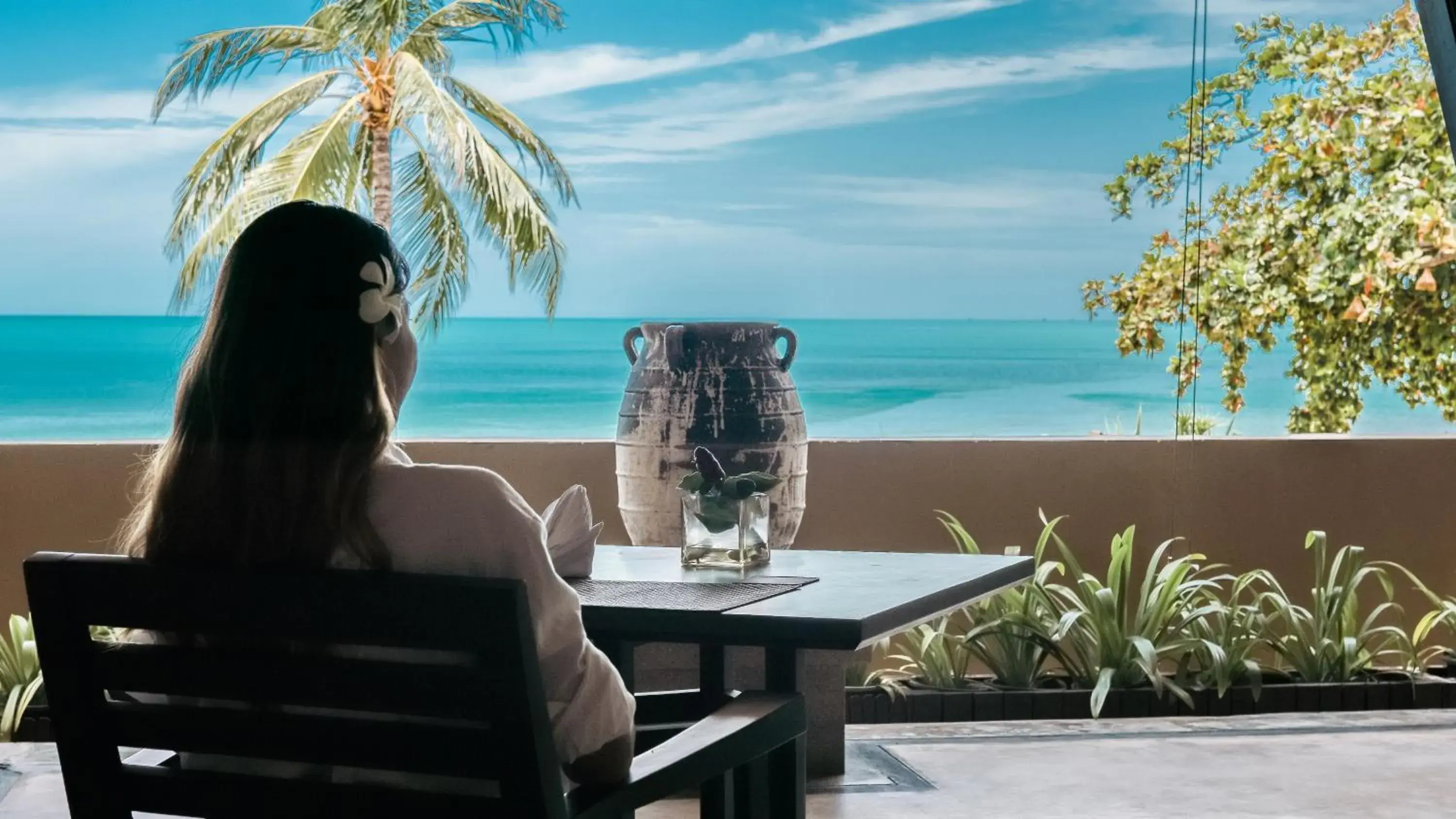 Lounge or bar in Impiana Beachfront Resort Chaweng Noi, Koh Samui Lounge or bar in Impiana Beachfront Resort Chaweng Noi, Koh Samui