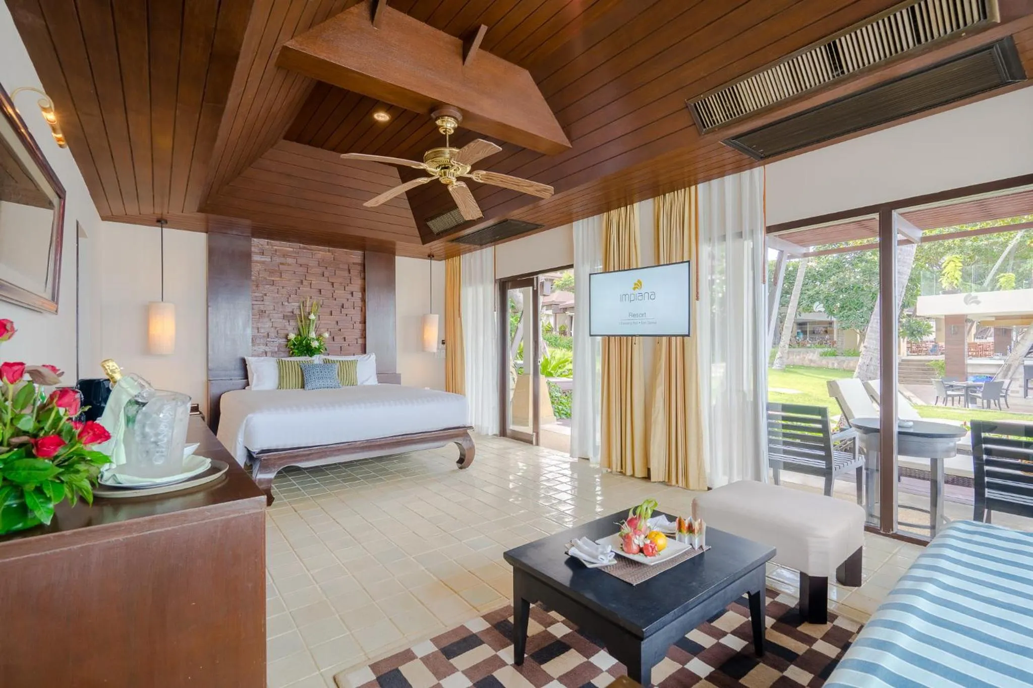 Bedroom, Bed in Impiana Beachfront Resort Chaweng Noi, Koh Samui