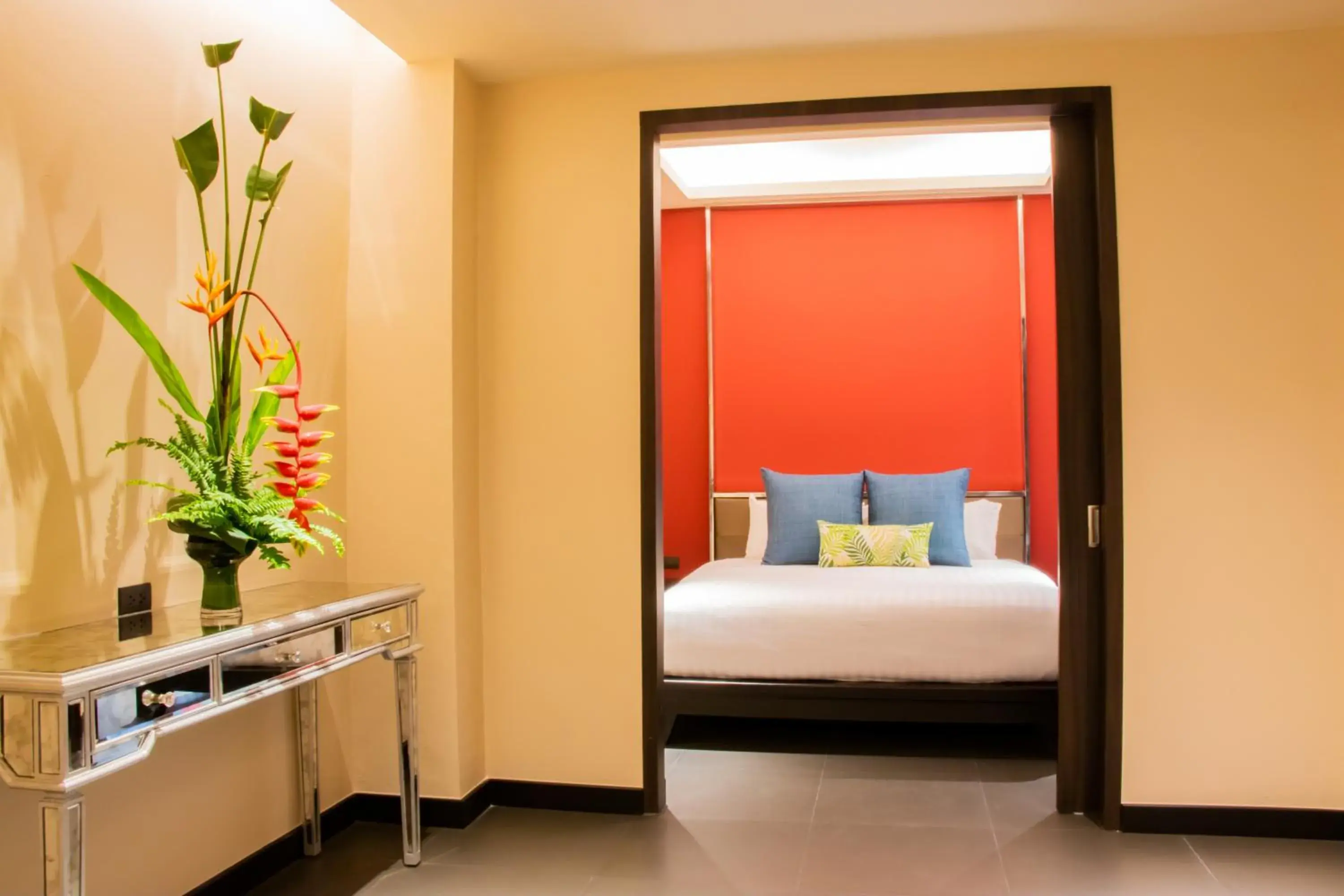 Bedroom, Bed in Impiana Beachfront Resort Chaweng Noi, Koh Samui Bedroom, Bed in Impiana Beachfront Resort Chaweng Noi, Koh Samui