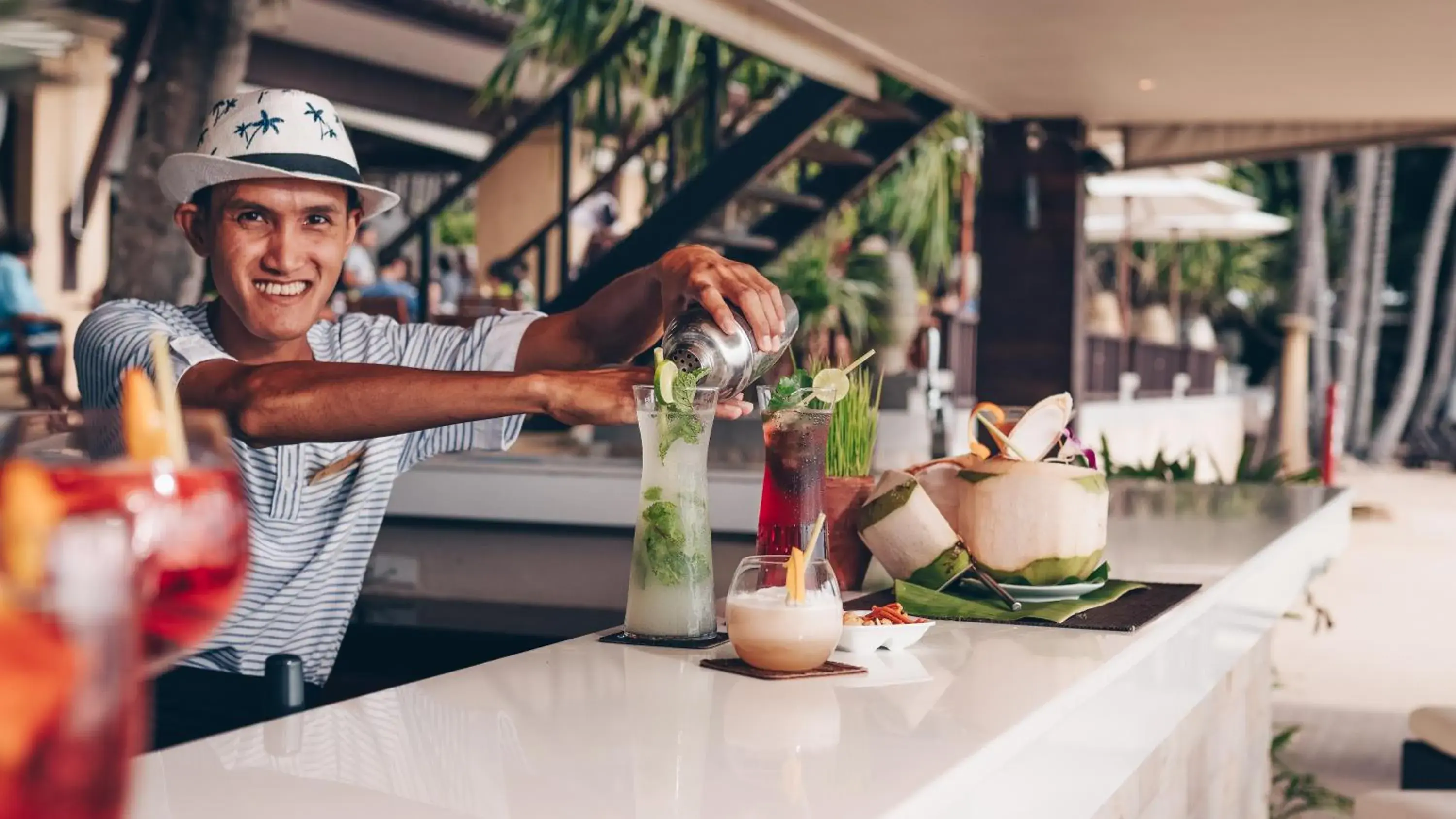 Lounge or bar in Impiana Beachfront Resort Chaweng Noi, Koh Samui Lounge or bar in Impiana Beachfront Resort Chaweng Noi, Koh Samui