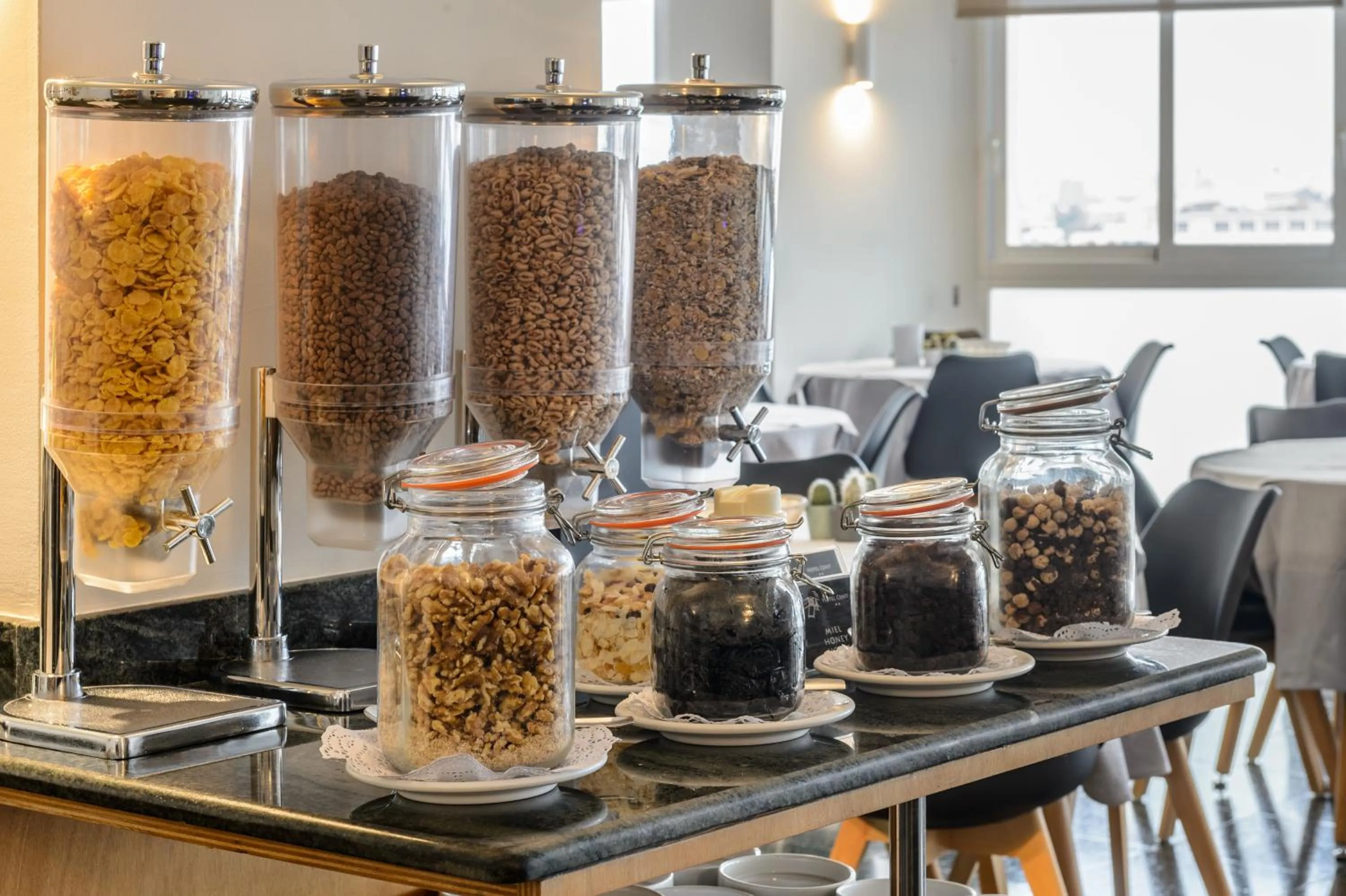 Breakfast in Hotel Cenit & Apts Sol y Viento