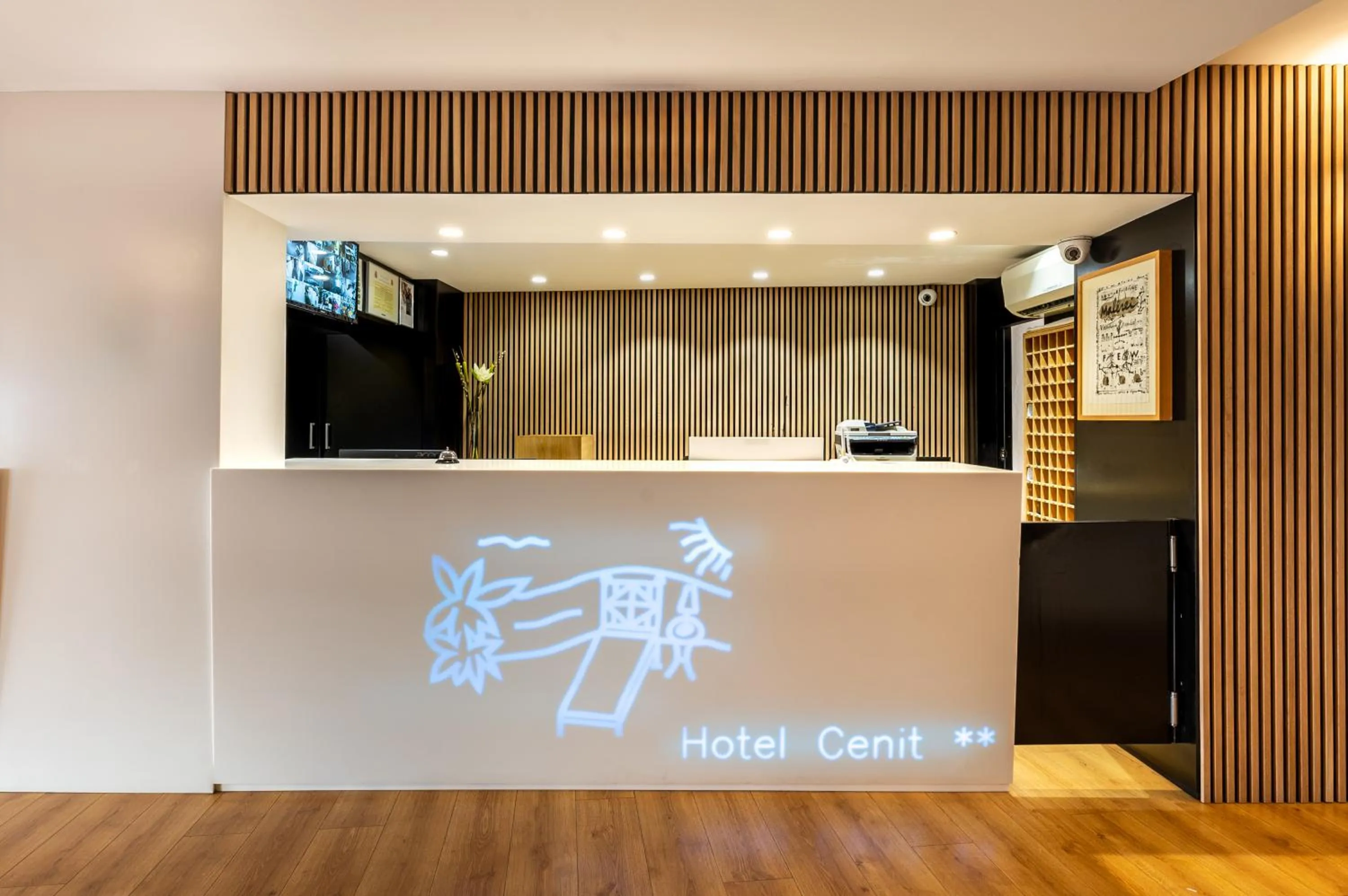 Property logo or sign in Hotel Cenit & Apts Sol y Viento