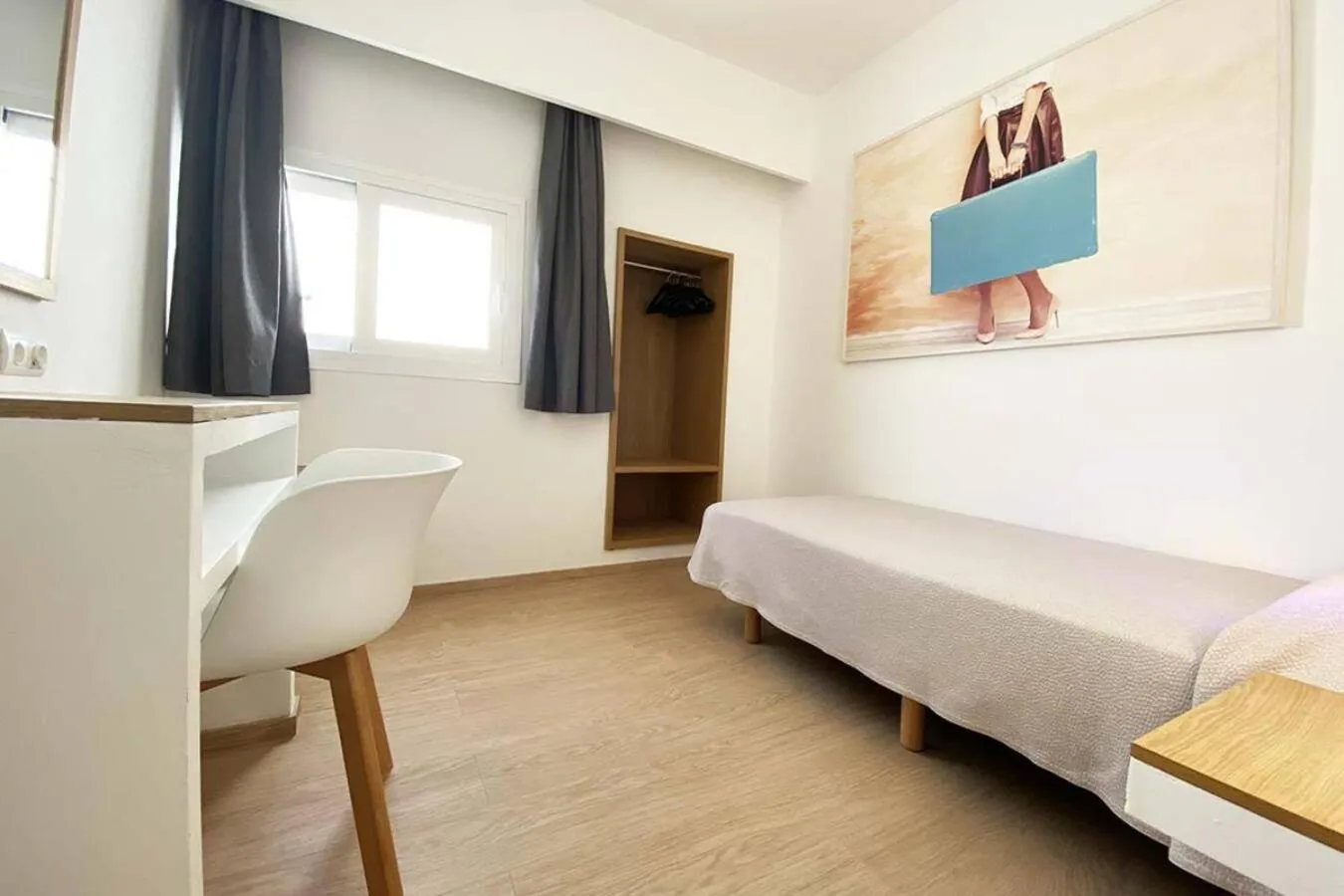 Bed in Hotel Cenit & Apts Sol y Viento