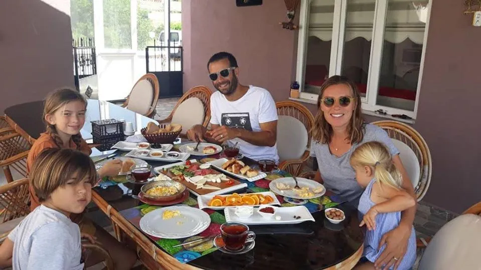 Restaurant/places to eat in Ipekyolu Garden