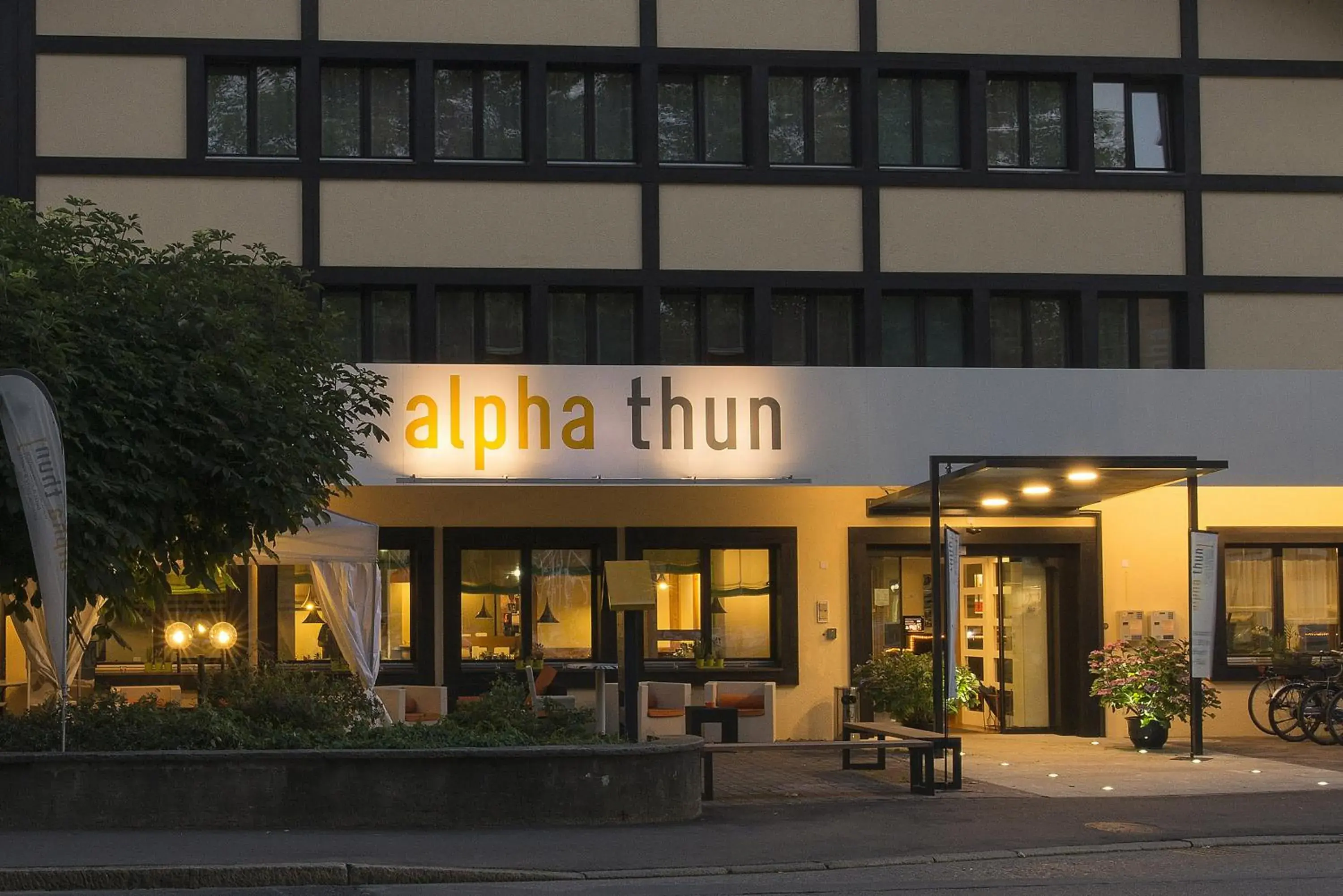 Facade/entrance in Hotel Alpha Thun Facade/entrance in Hotel Alpha Thun