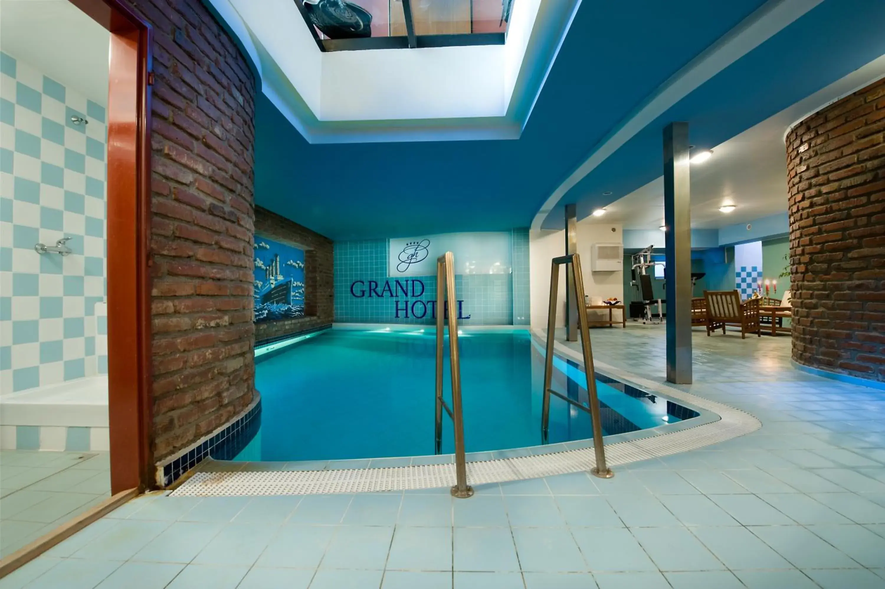 Grand Hotel Grand Hotel