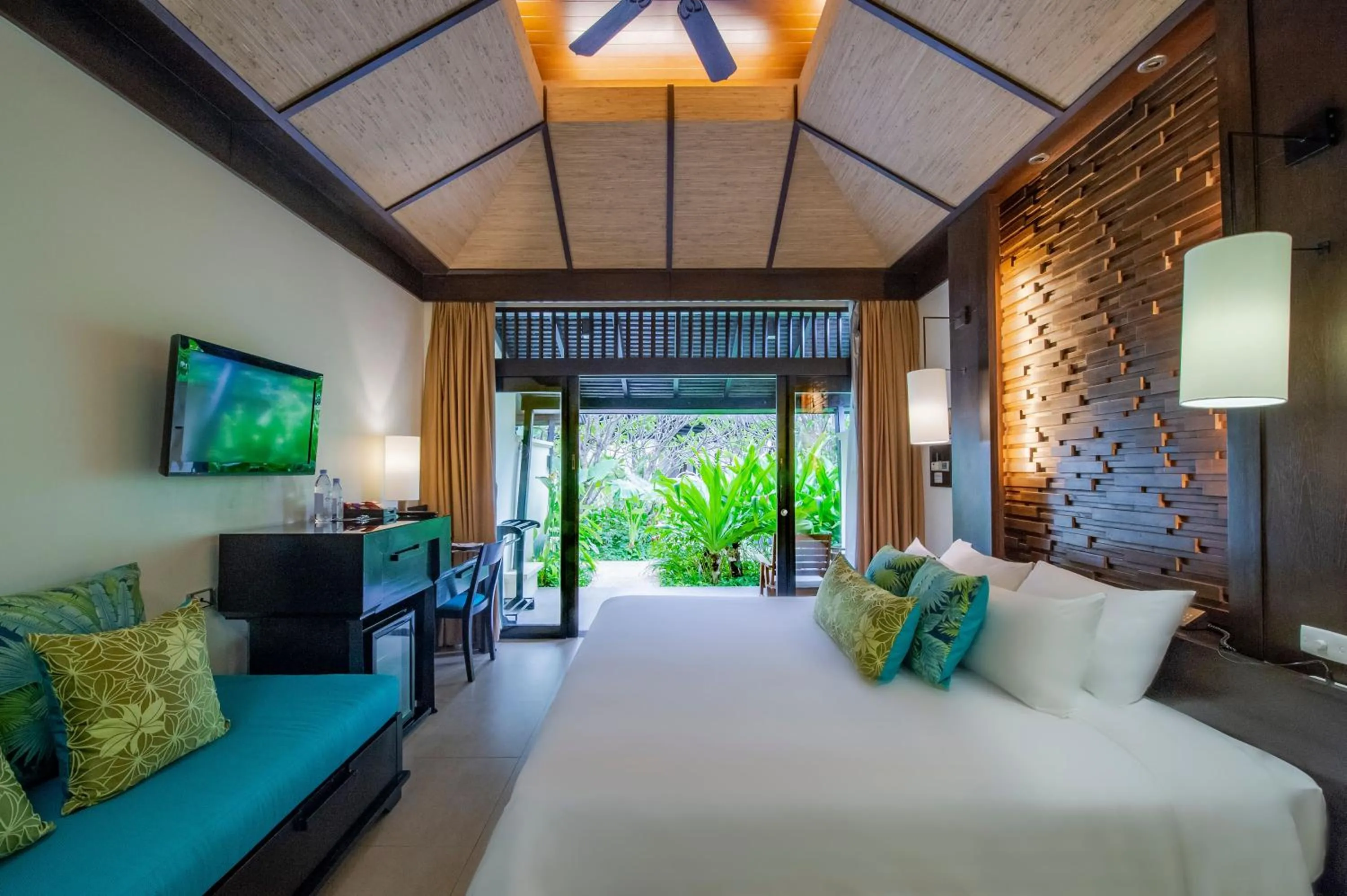 Bed in Impiana Beachfront Resort Patong, Phuket