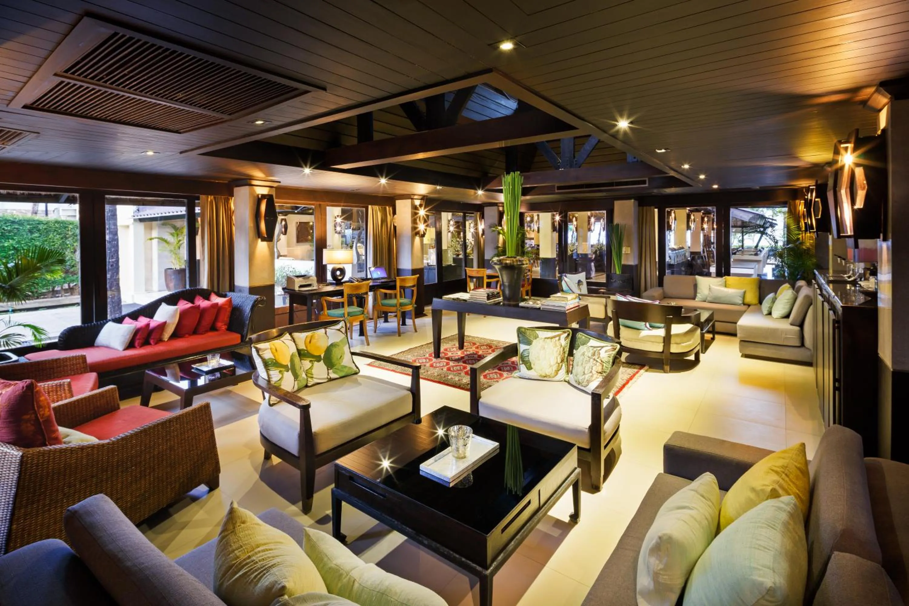 Business facilities in Impiana Beachfront Resort Patong, Phuket