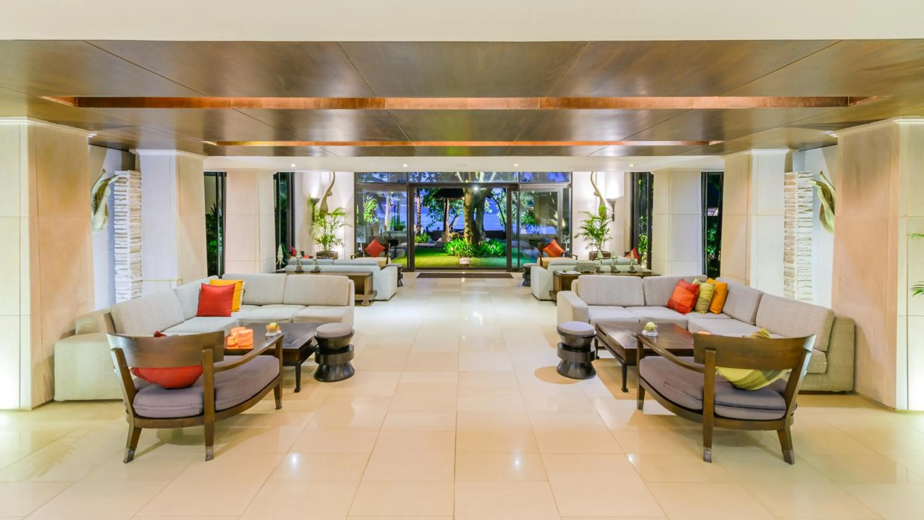 Lobby or reception in Impiana Beachfront Resort Patong, Phuket