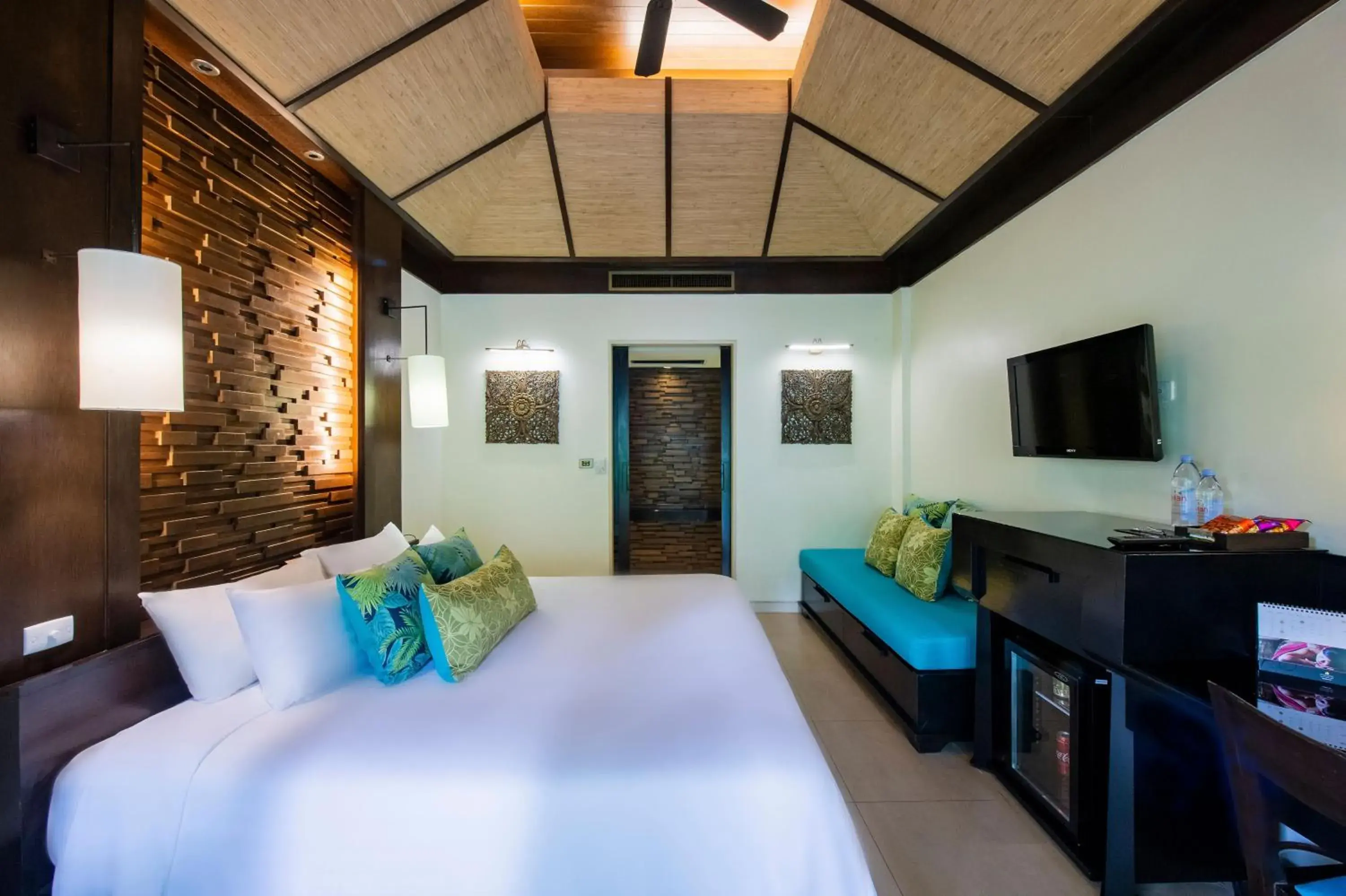 Bed in Impiana Beachfront Resort Patong, Phuket Bed in Impiana Beachfront Resort Patong, Phuket