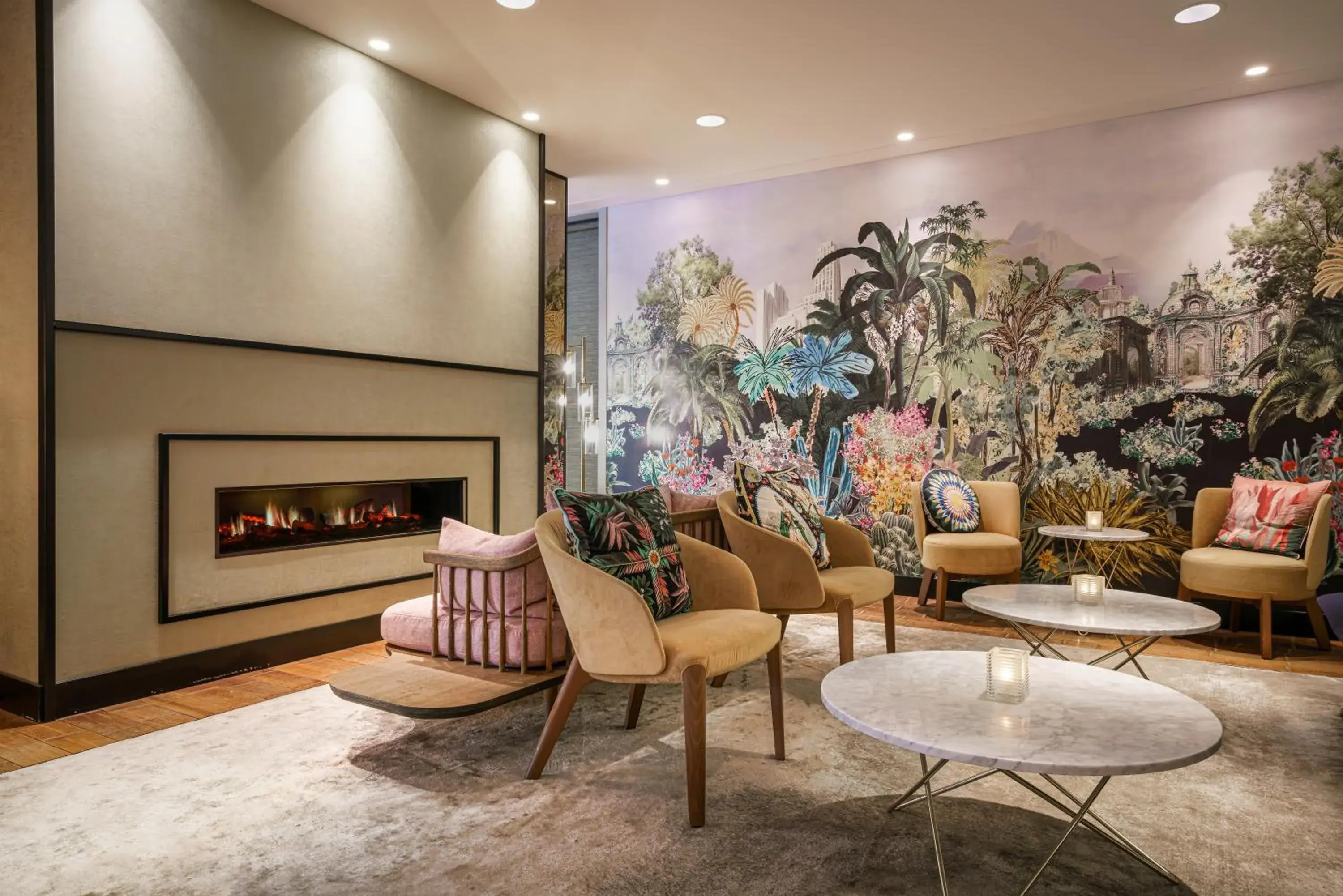 Lounge or bar in Monet Garden Hotel Amsterdam Lounge or bar in Monet Garden Hotel Amsterdam