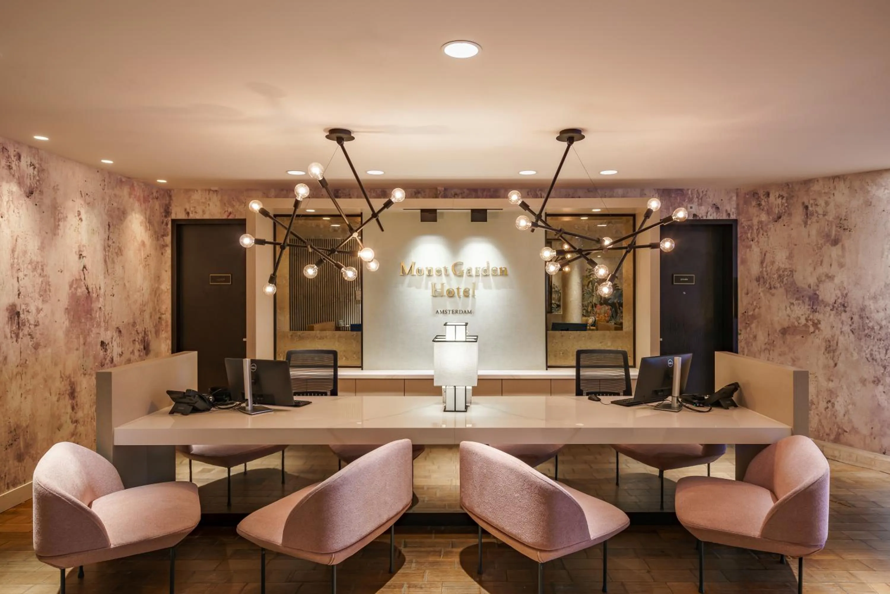 Lobby or reception in Monet Garden Hotel Amsterdam