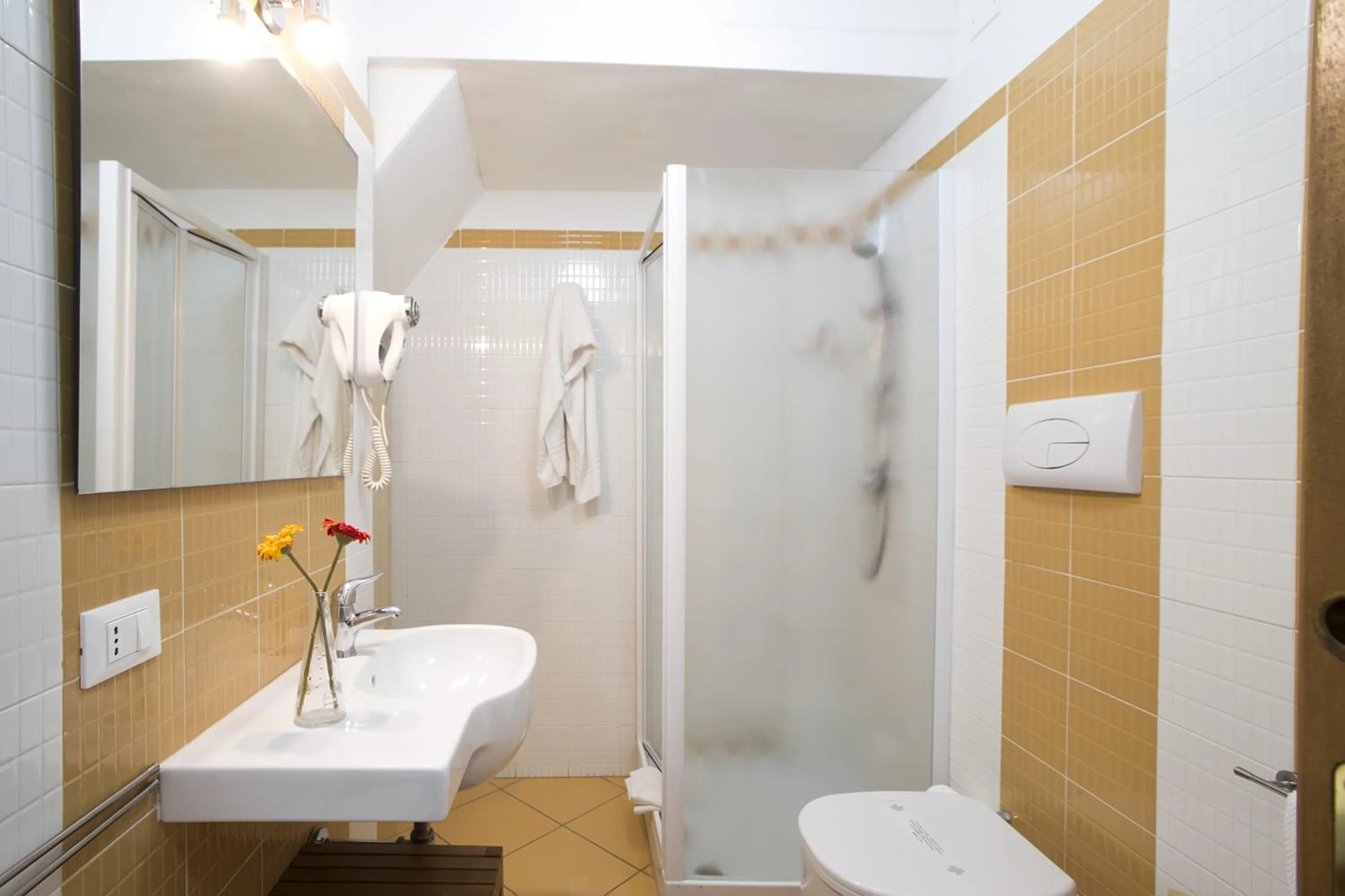 Shower in Il Cortile Fiorito
