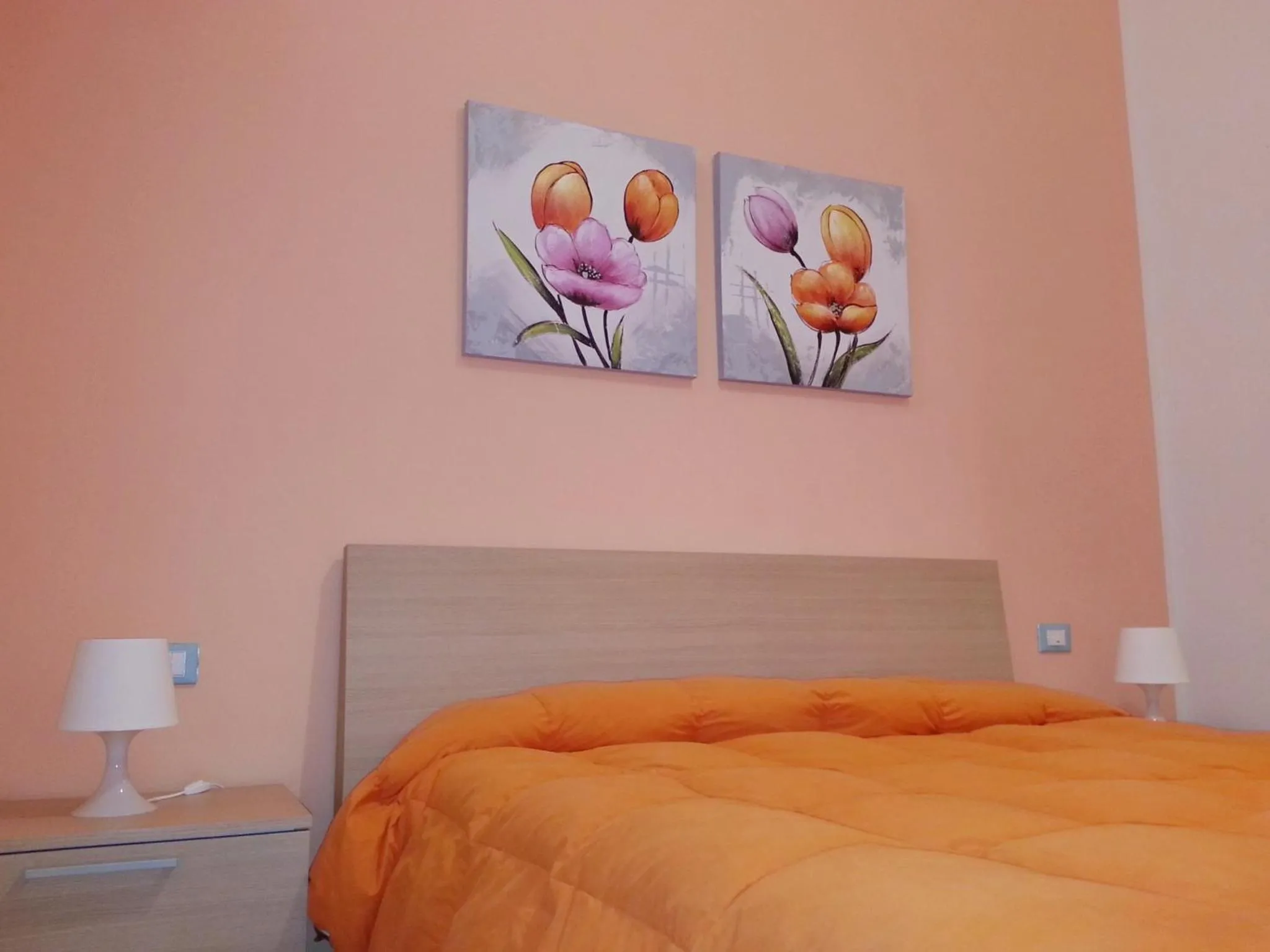 Decorative detail, Bed in Il Cortile Fiorito