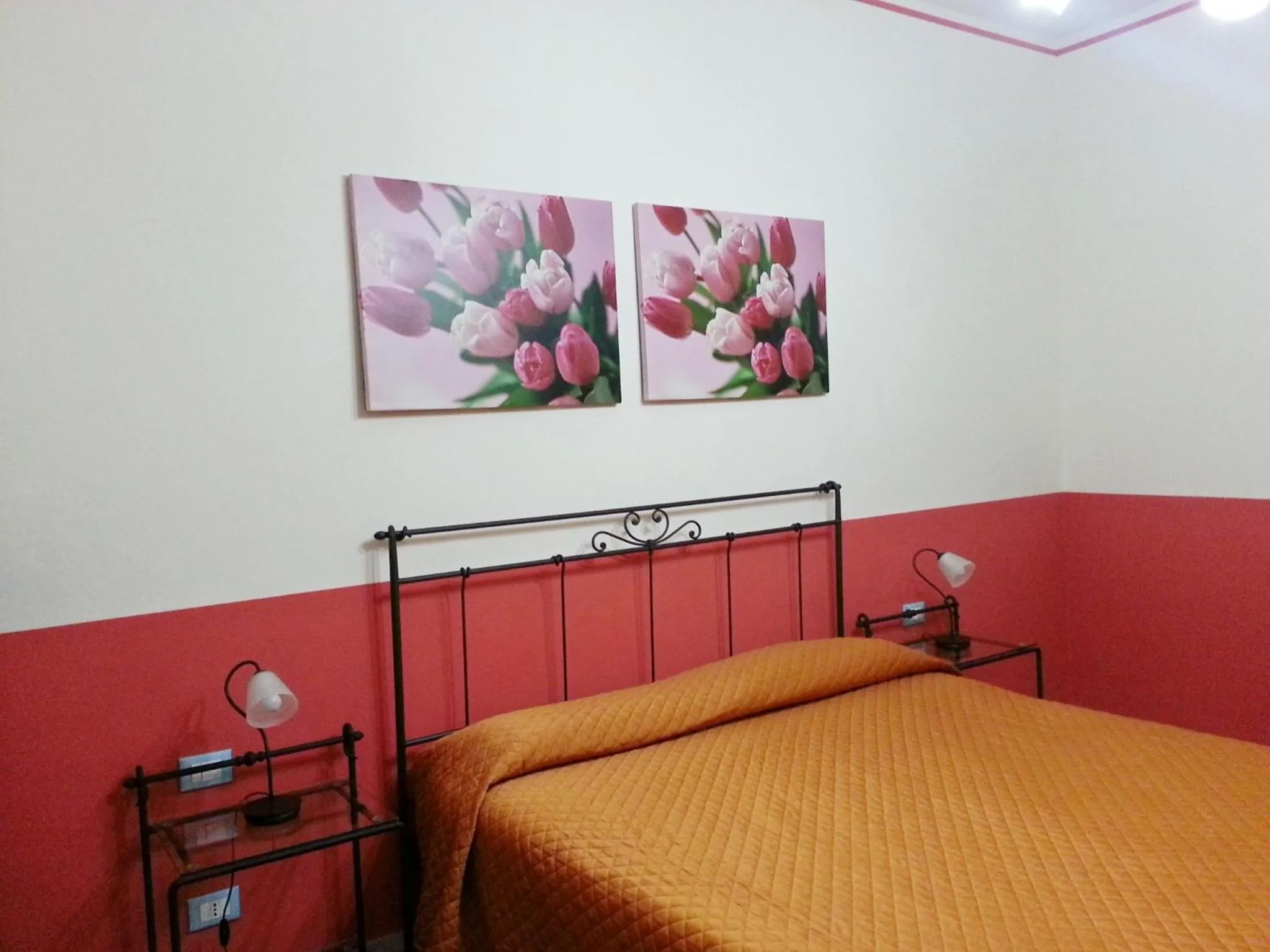 Bedroom, Bed in Il Cortile Fiorito