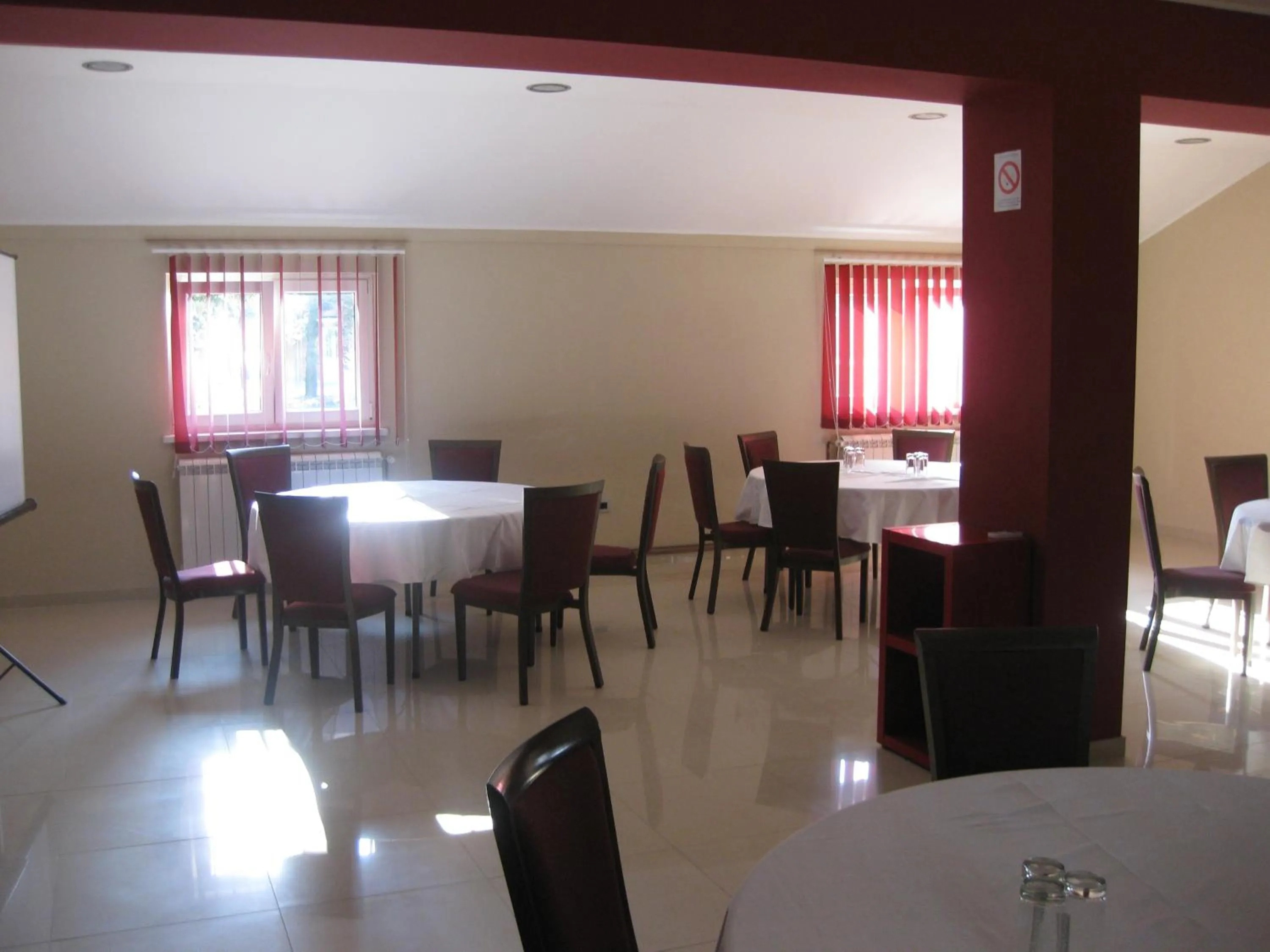 Business facilities in Hotel 1000 Ruza