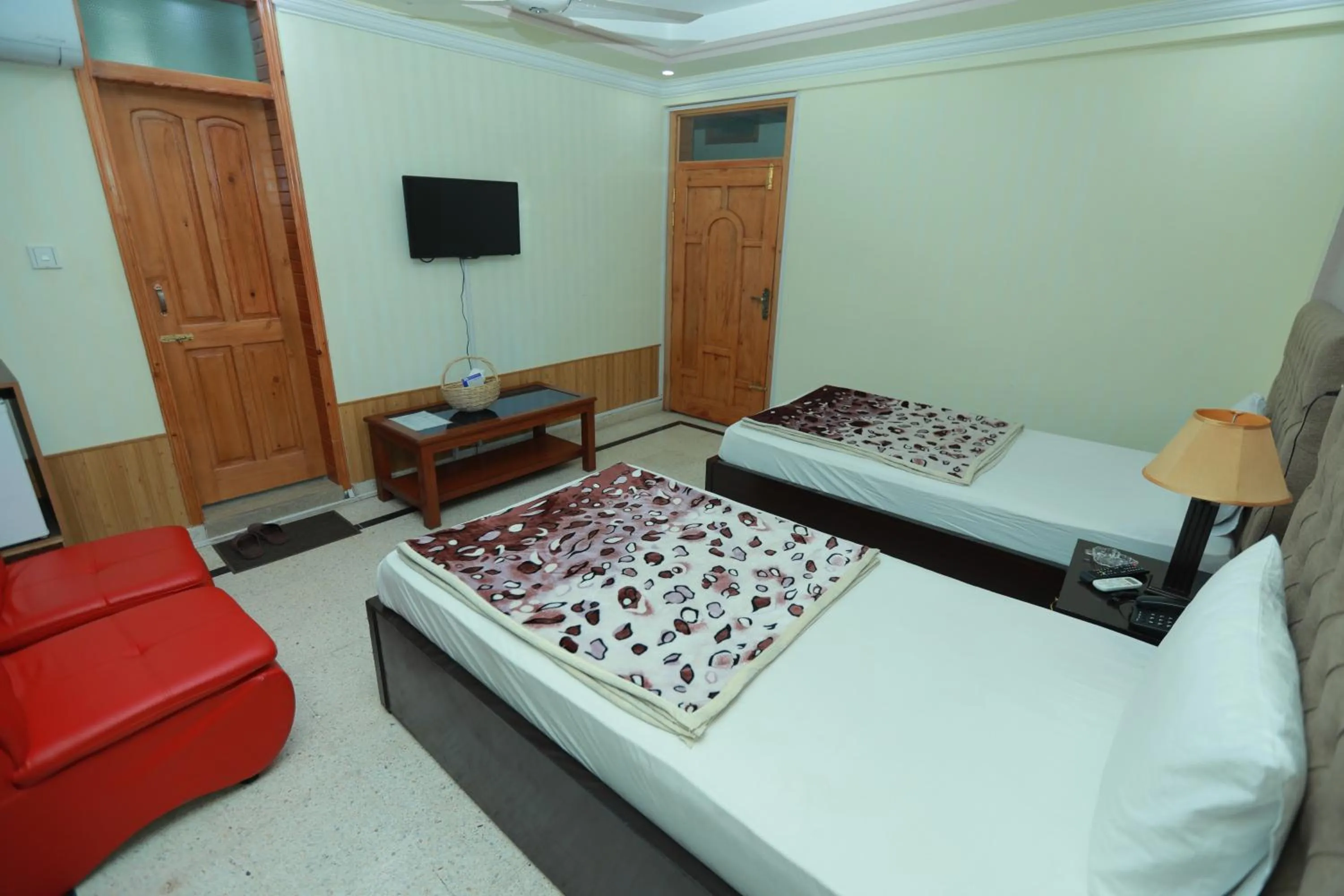 Bed in Muzaffarabad View Motel