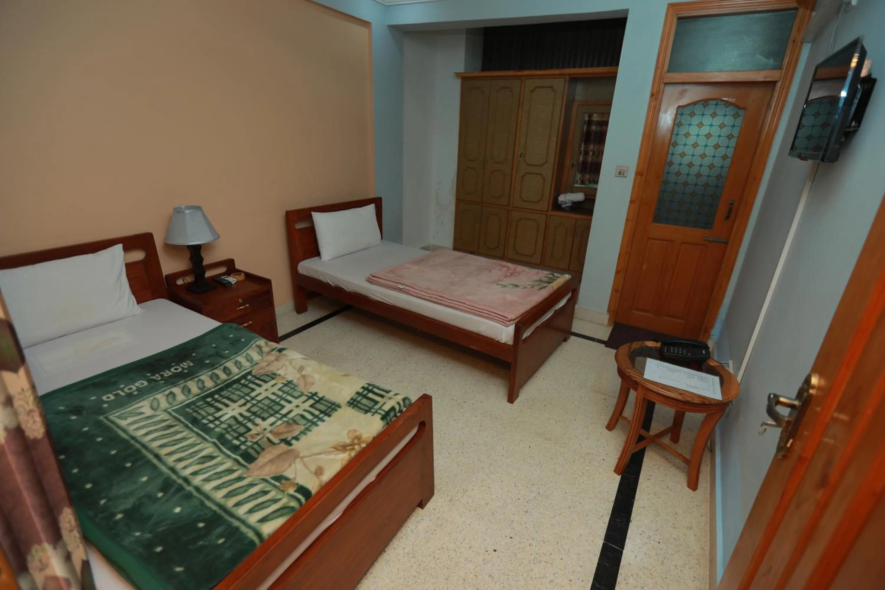 Bed in Muzaffarabad View Motel