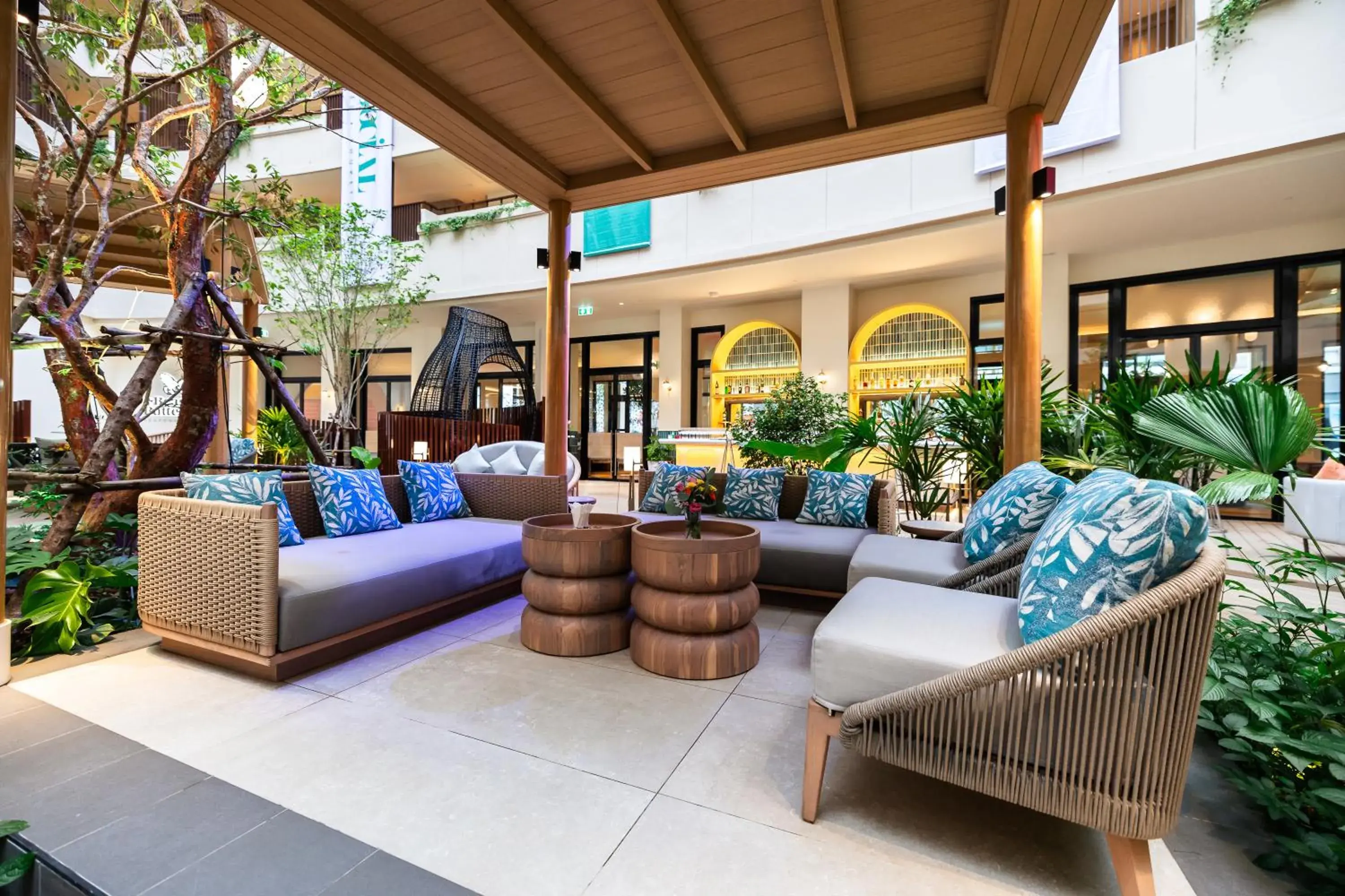 Restaurant/places to eat in M Social Hotel Phuket Restaurant/places to eat in M Social Hotel Phuket