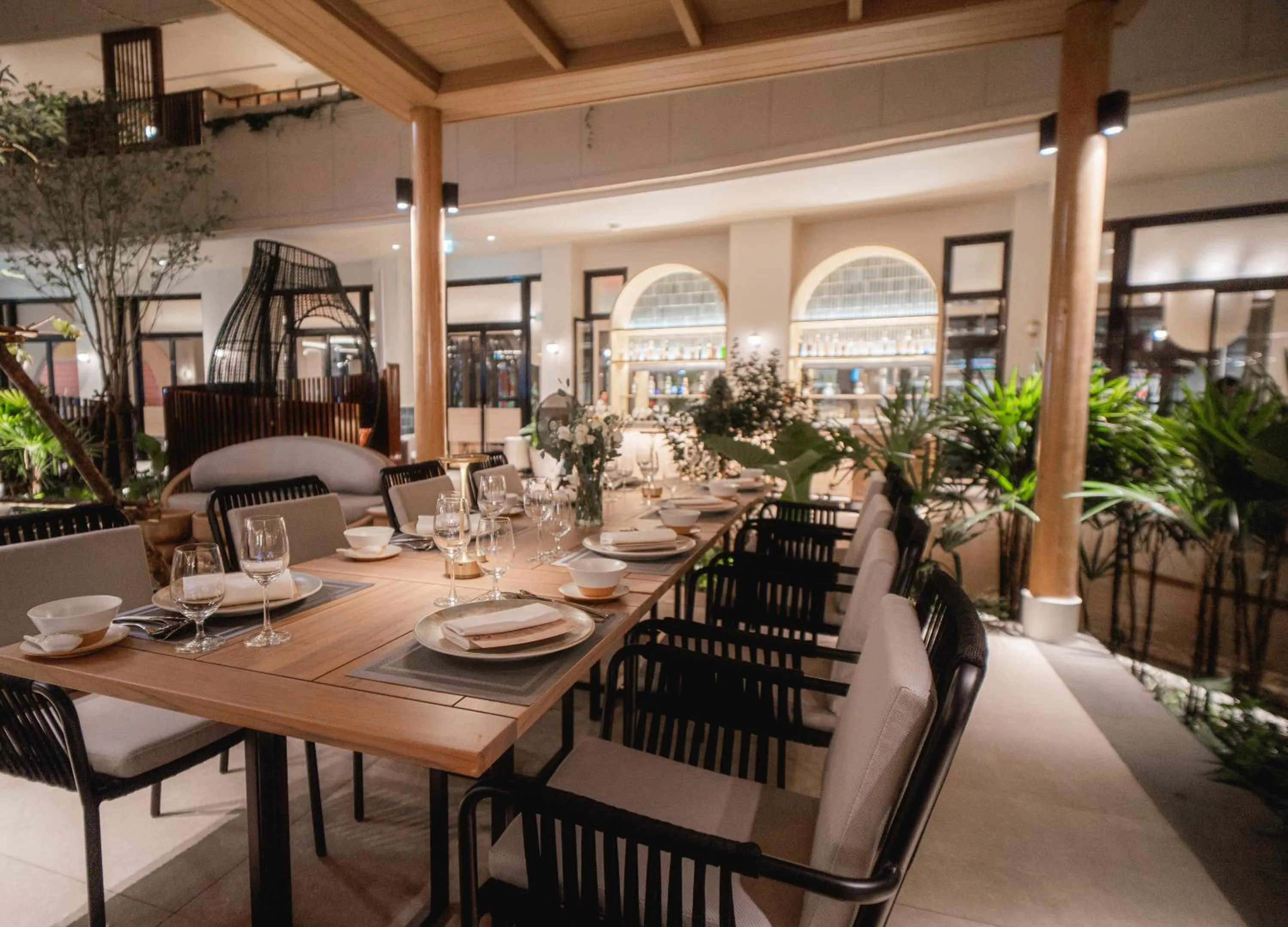 Restaurant/places to eat in M Social Hotel Phuket