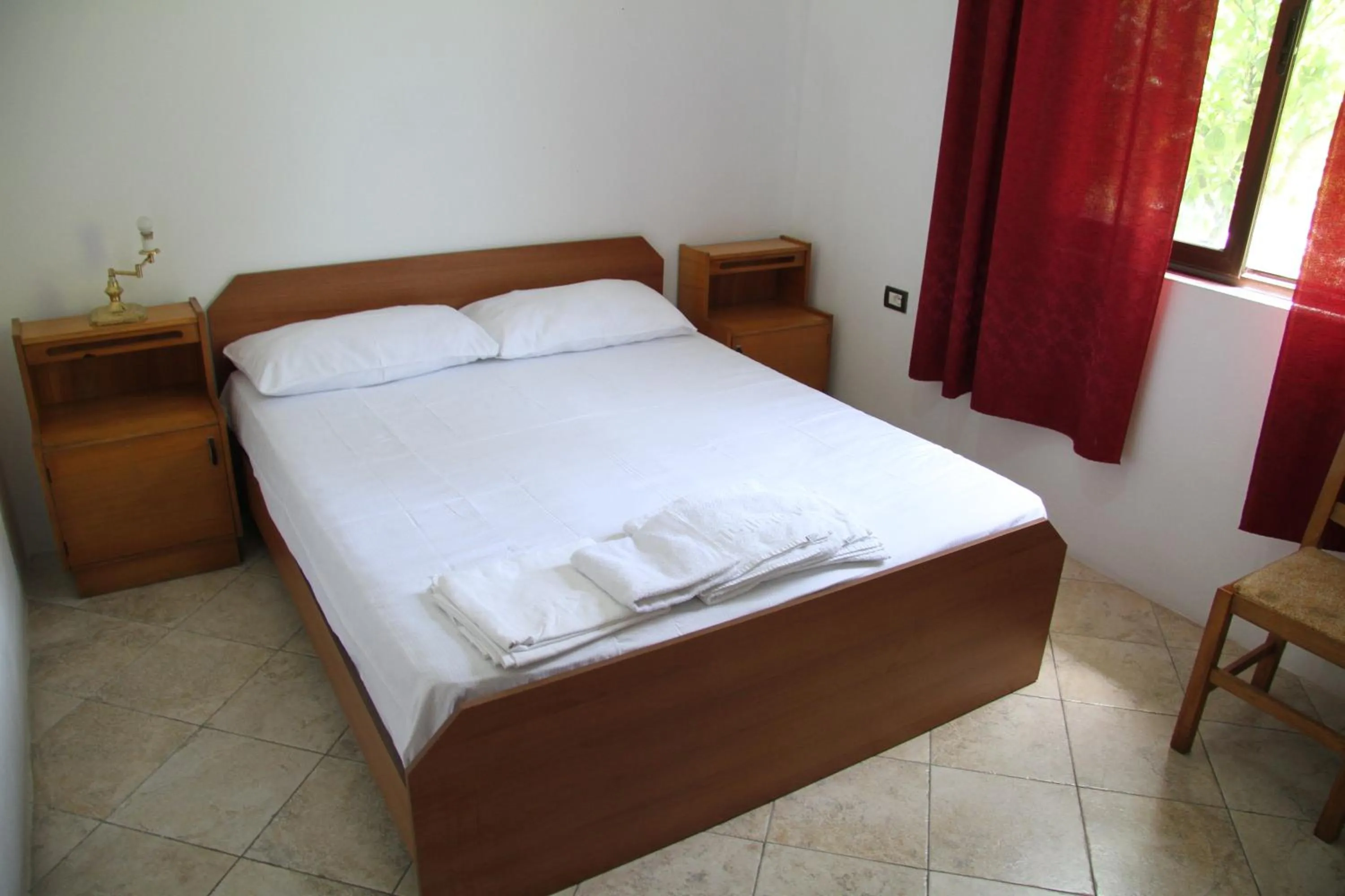 Apartment with Garden View in Shtepi Pushimi