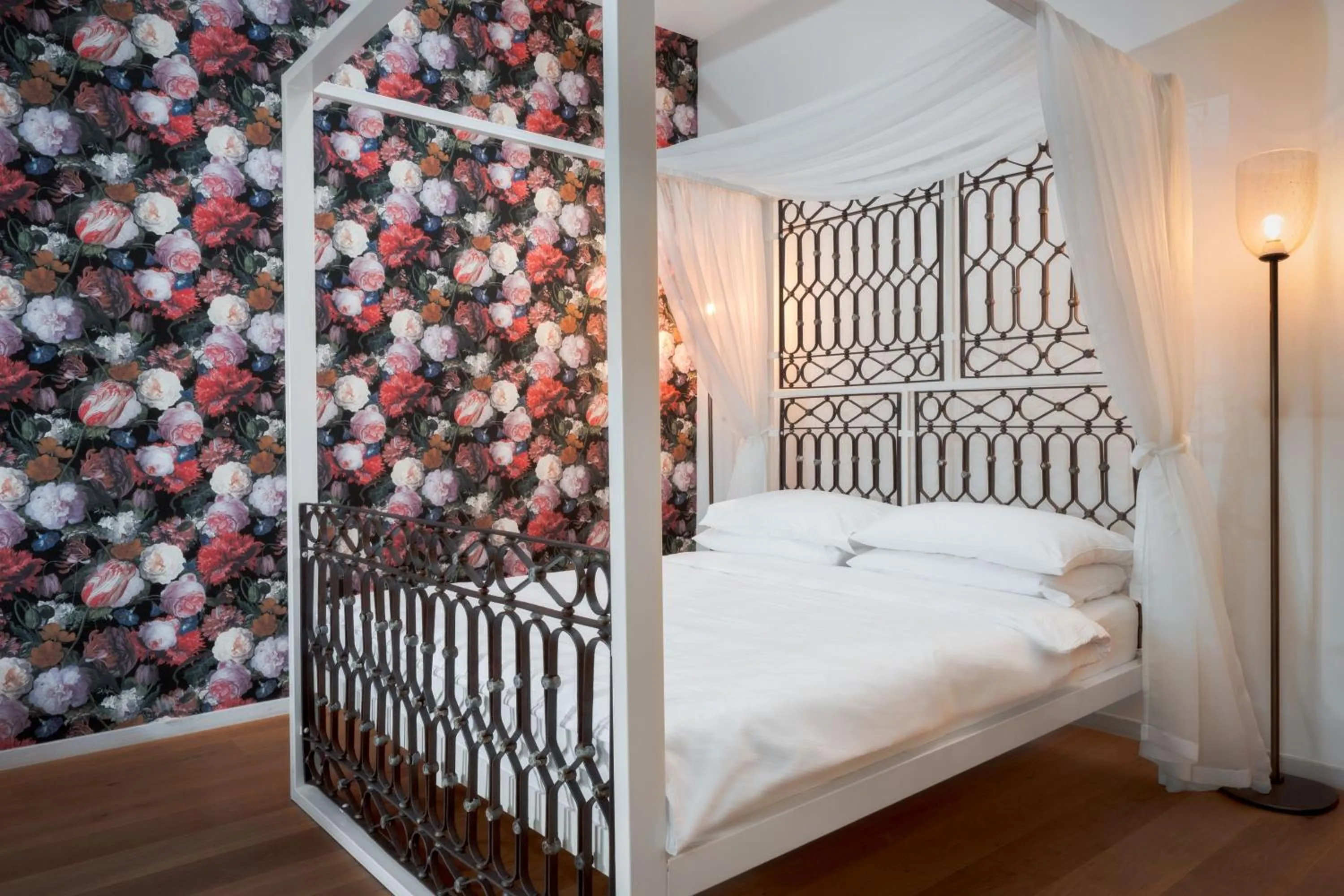 Bed in Tromostovje apartments