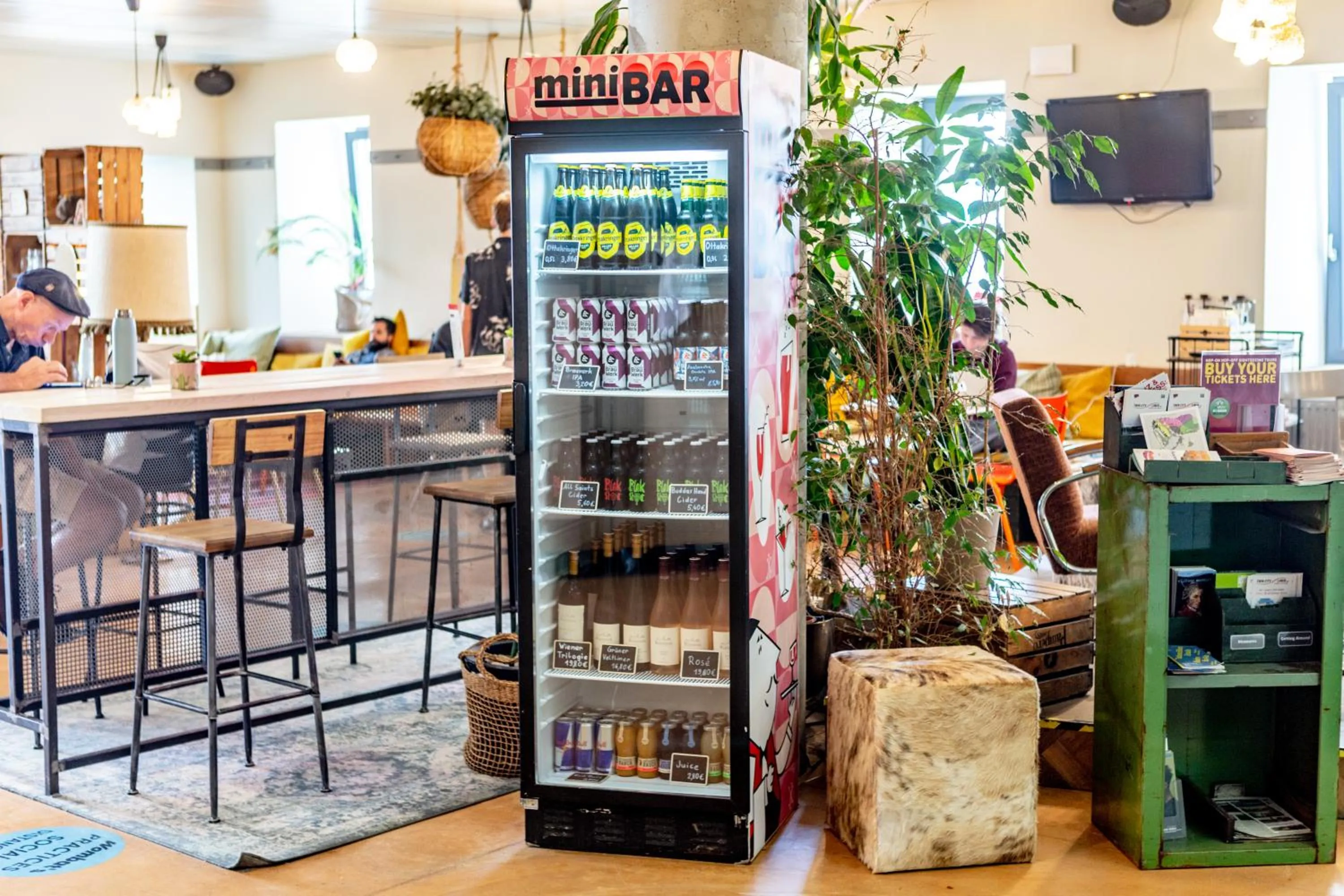 Lounge or bar in Wombat's City Hostel Vienna Naschmarkt
