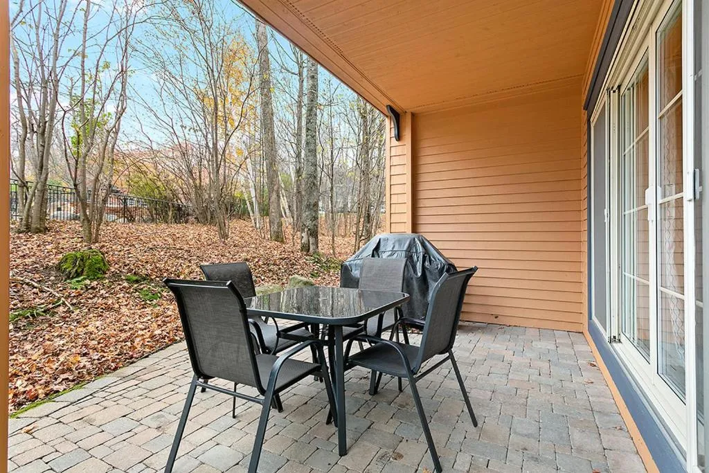 Balcony/Terrace in Le Manoir 106-7 by Escapades Tremblant