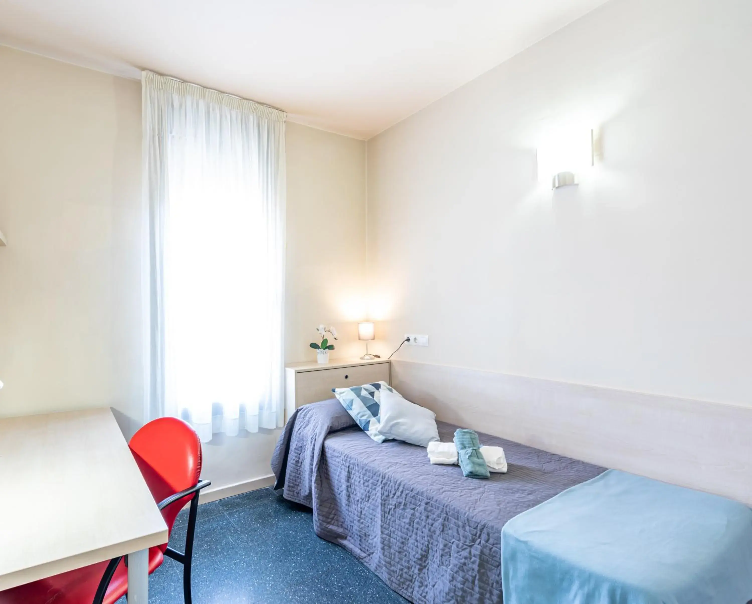 Basic Single Studio - single occupancy in Residencia Universitaria Resa Giner de Los Ríos Basic Single Studio - single occupancy in Residencia Universitaria Resa Giner de Los Ríos