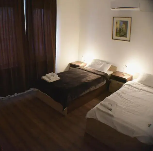 Twin Room with Shower in Motel & Restaurant Dar Twin Room with Shower in Motel & Restaurant Dar