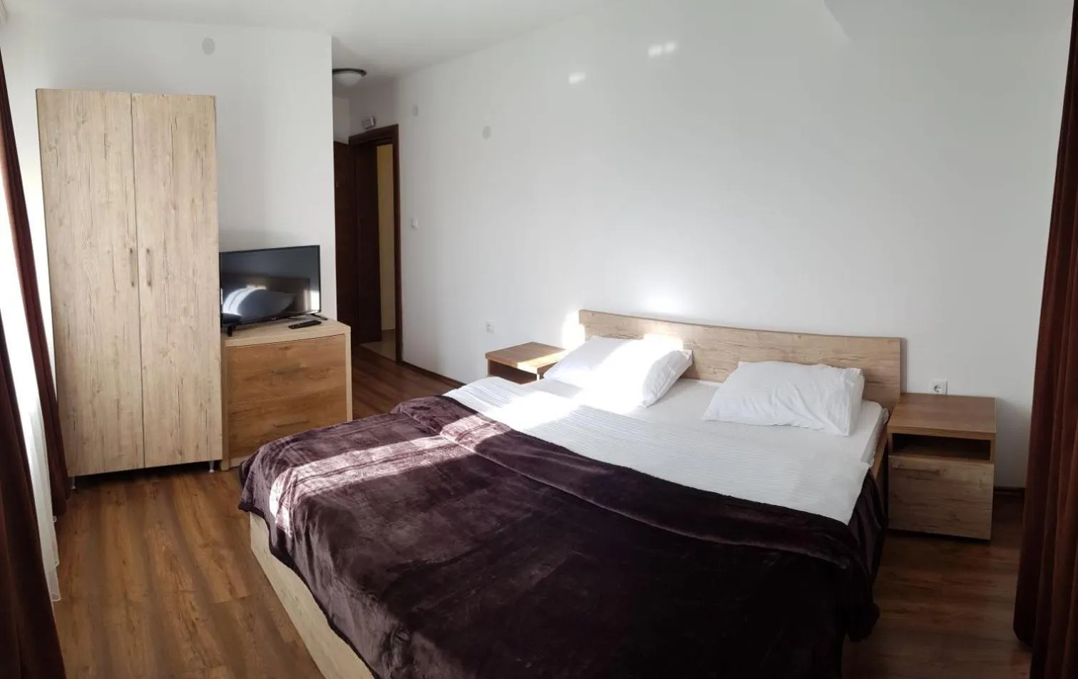 Bed in Motel & Restaurant Dar