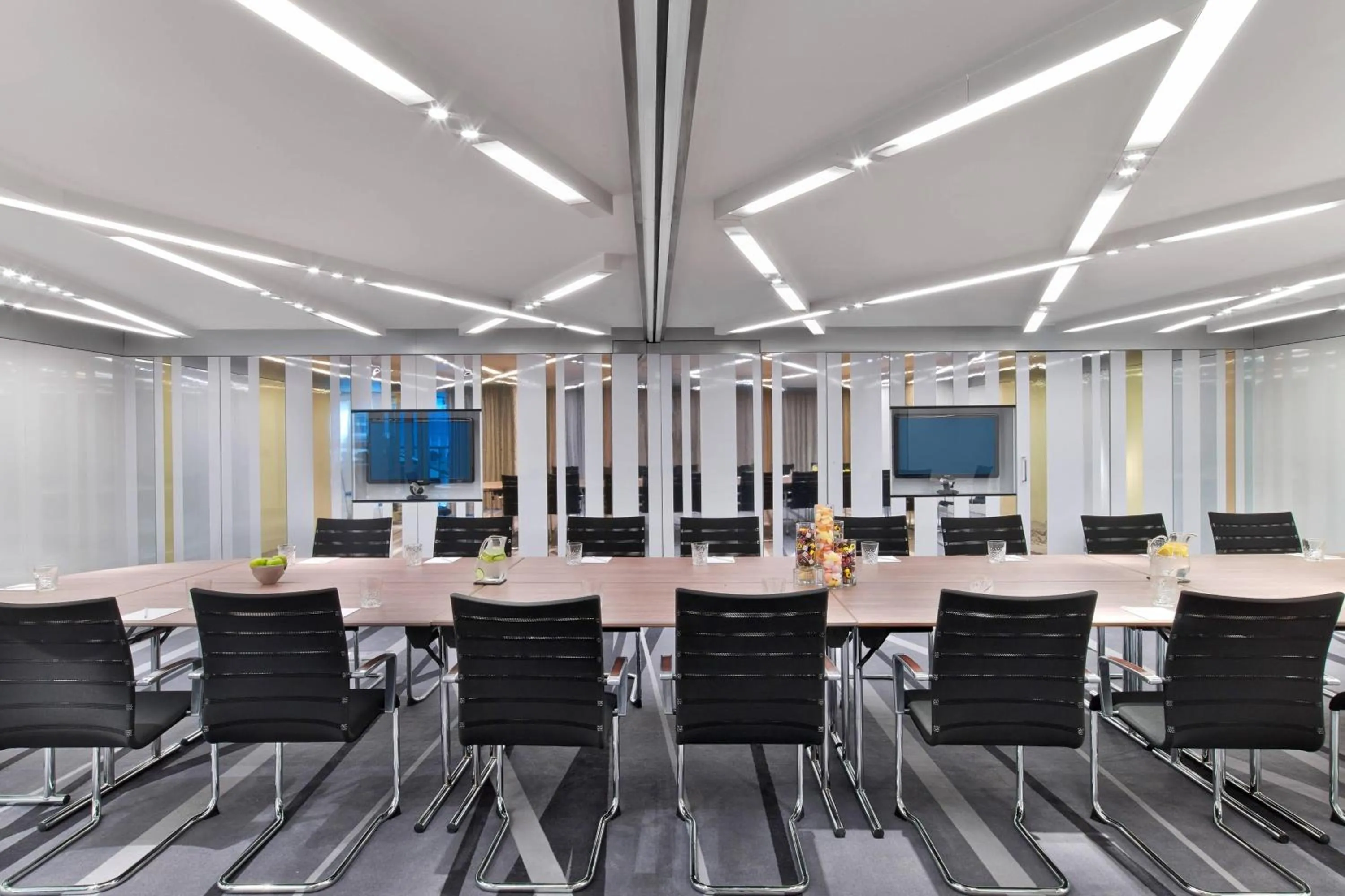 Meeting/conference room in W London