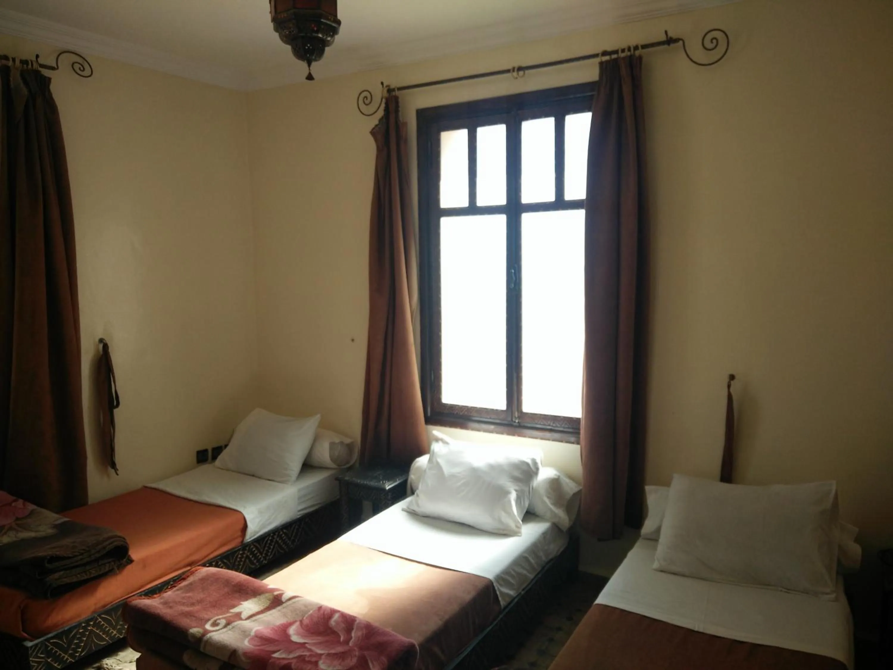 Bed in Hotel Coeur de Mogador