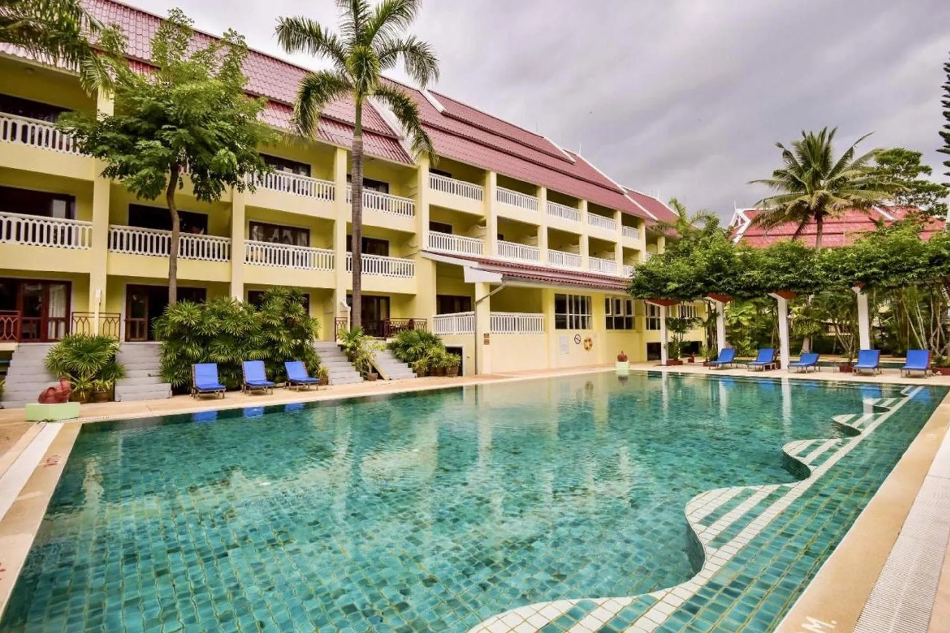 Property building in MW Krabi Beach Resort - Ao Nang - SHA Extra Plus