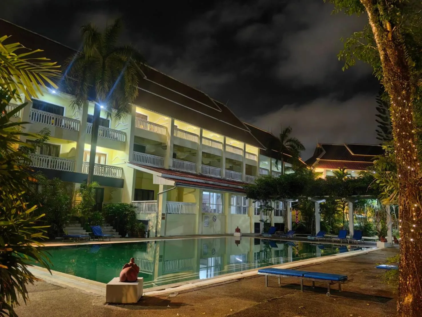 Swimming pool in MW Krabi Beach Resort - Ao Nang - SHA Extra Plus