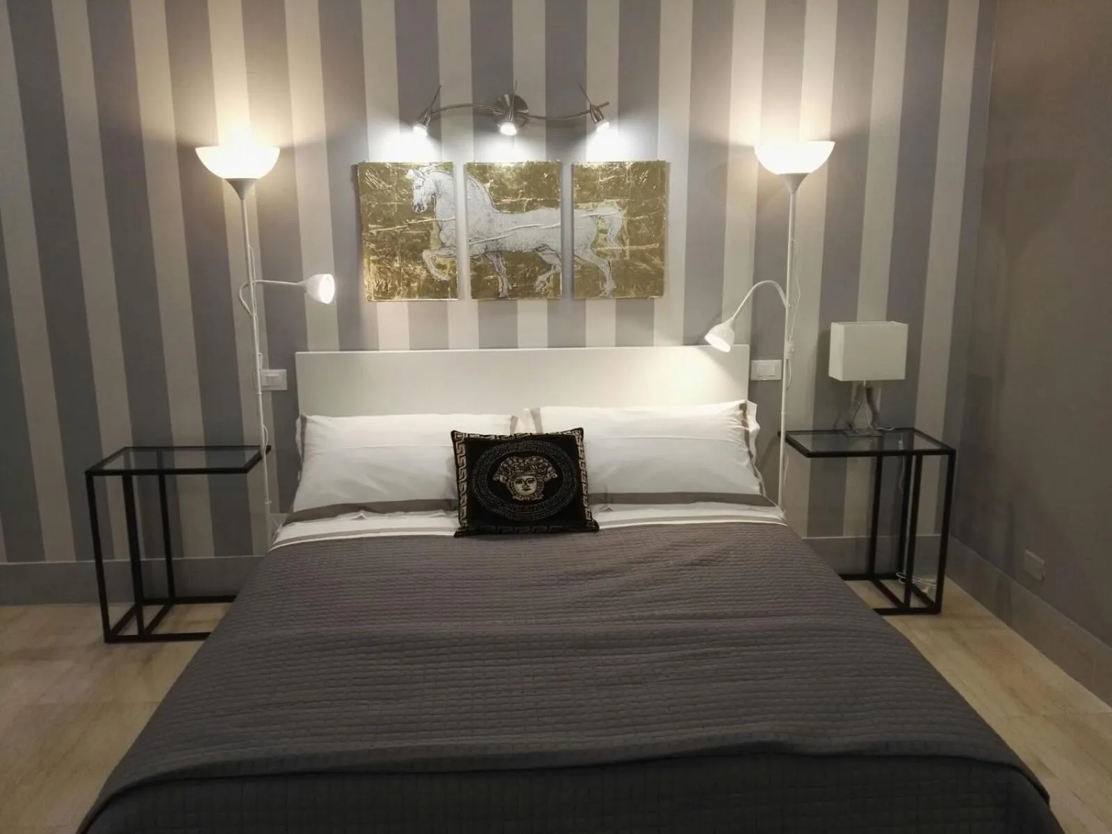 Bed in B&B Pescara Centro Luxury Suite